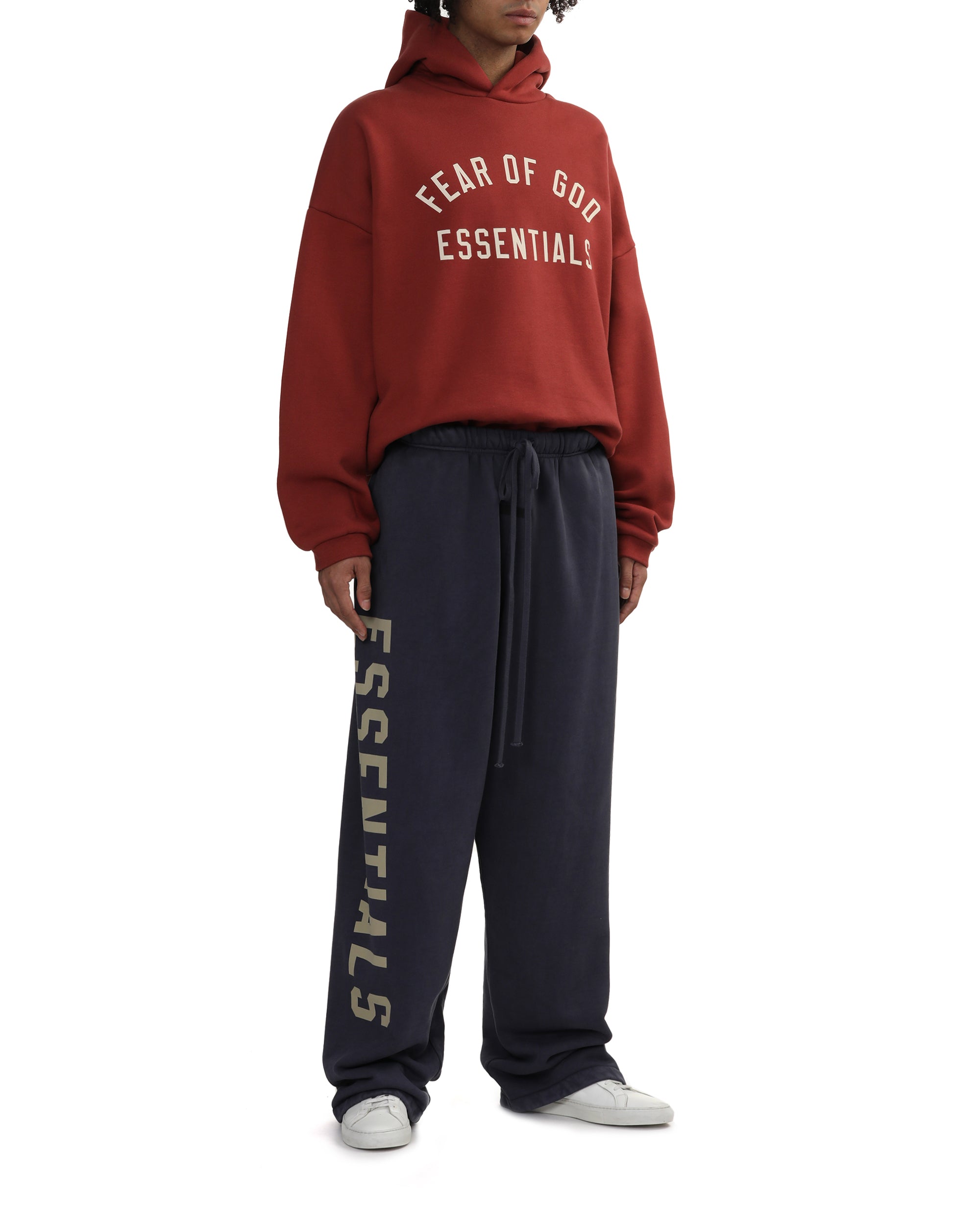 Contrasting logo sweatpants