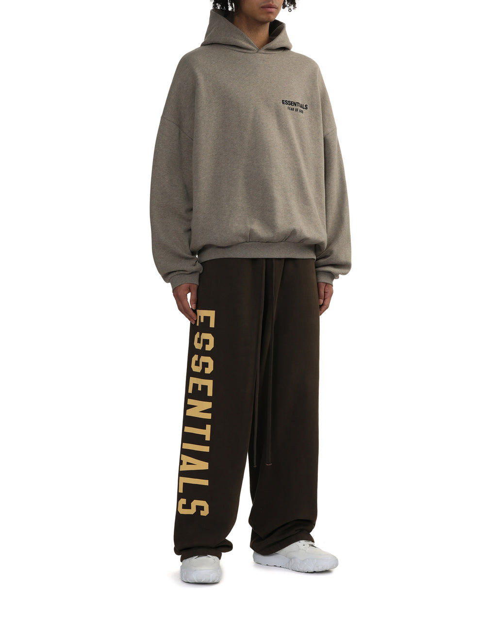 Contrasting logo sweatpants