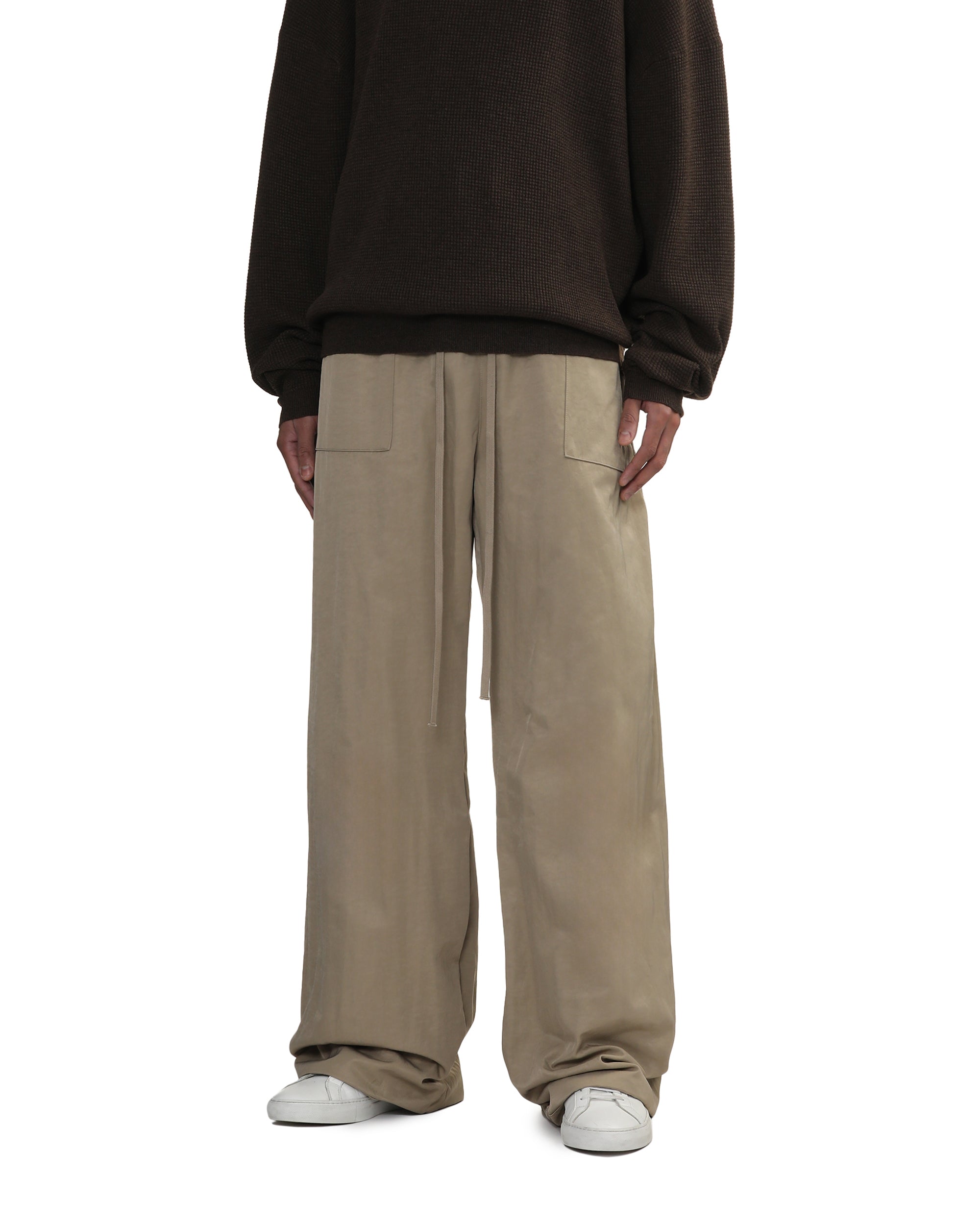 Long drawstring sweatpants