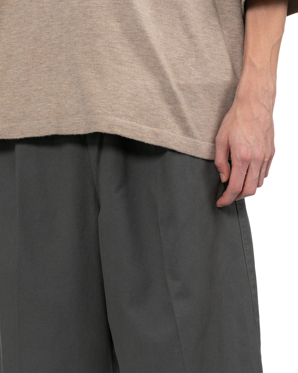 Cotton twill pleat front drawstring pant