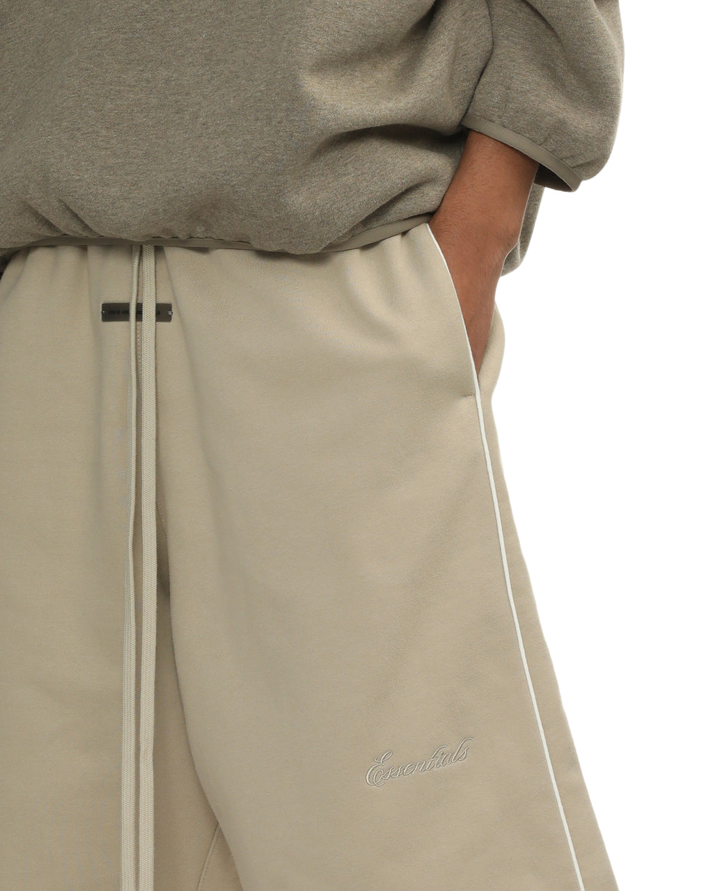 Relaxed shorts