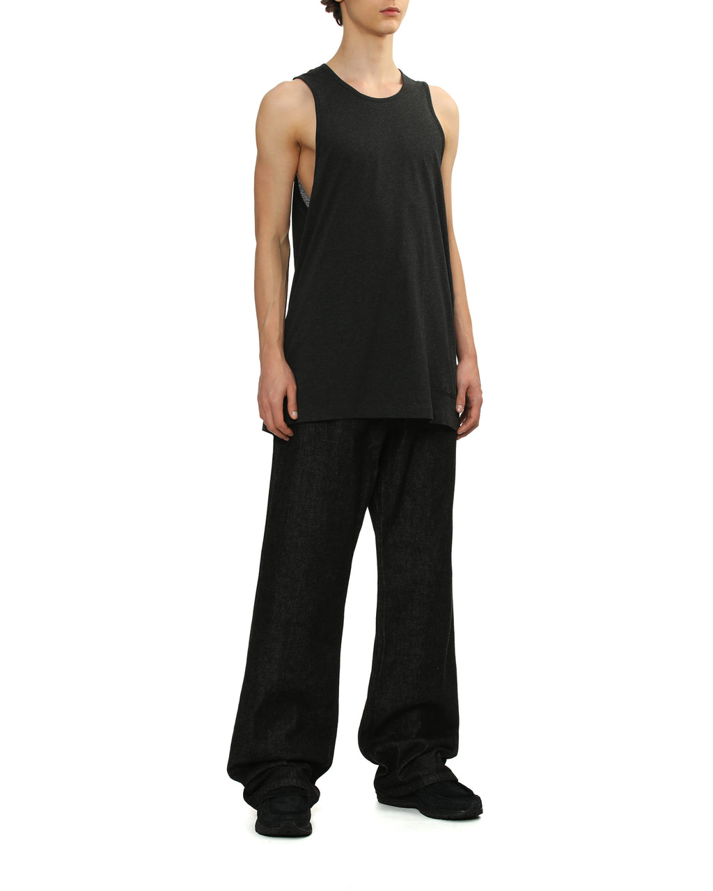 Sleeveless tee