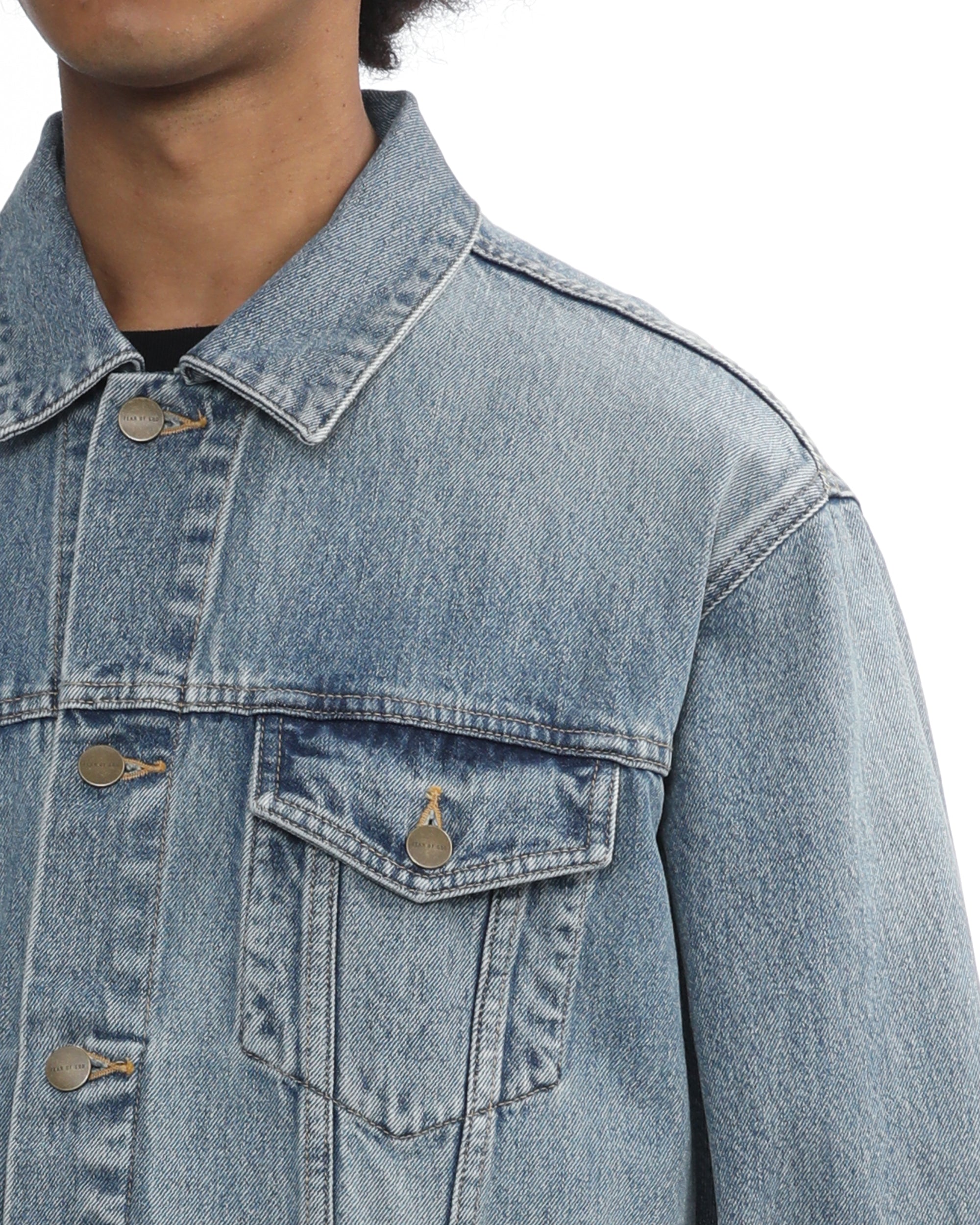Cropped denim jacket