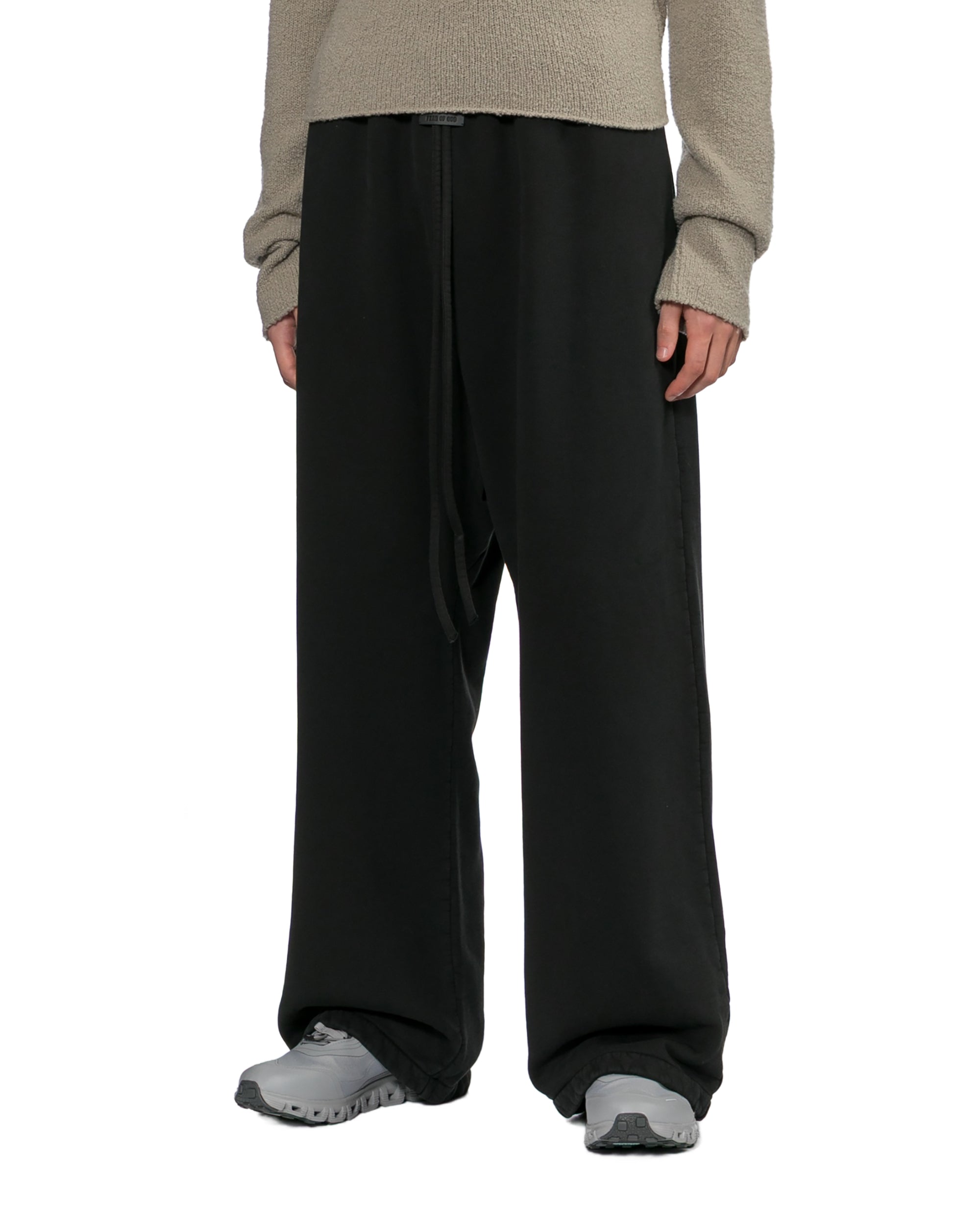 Wide-leg pants