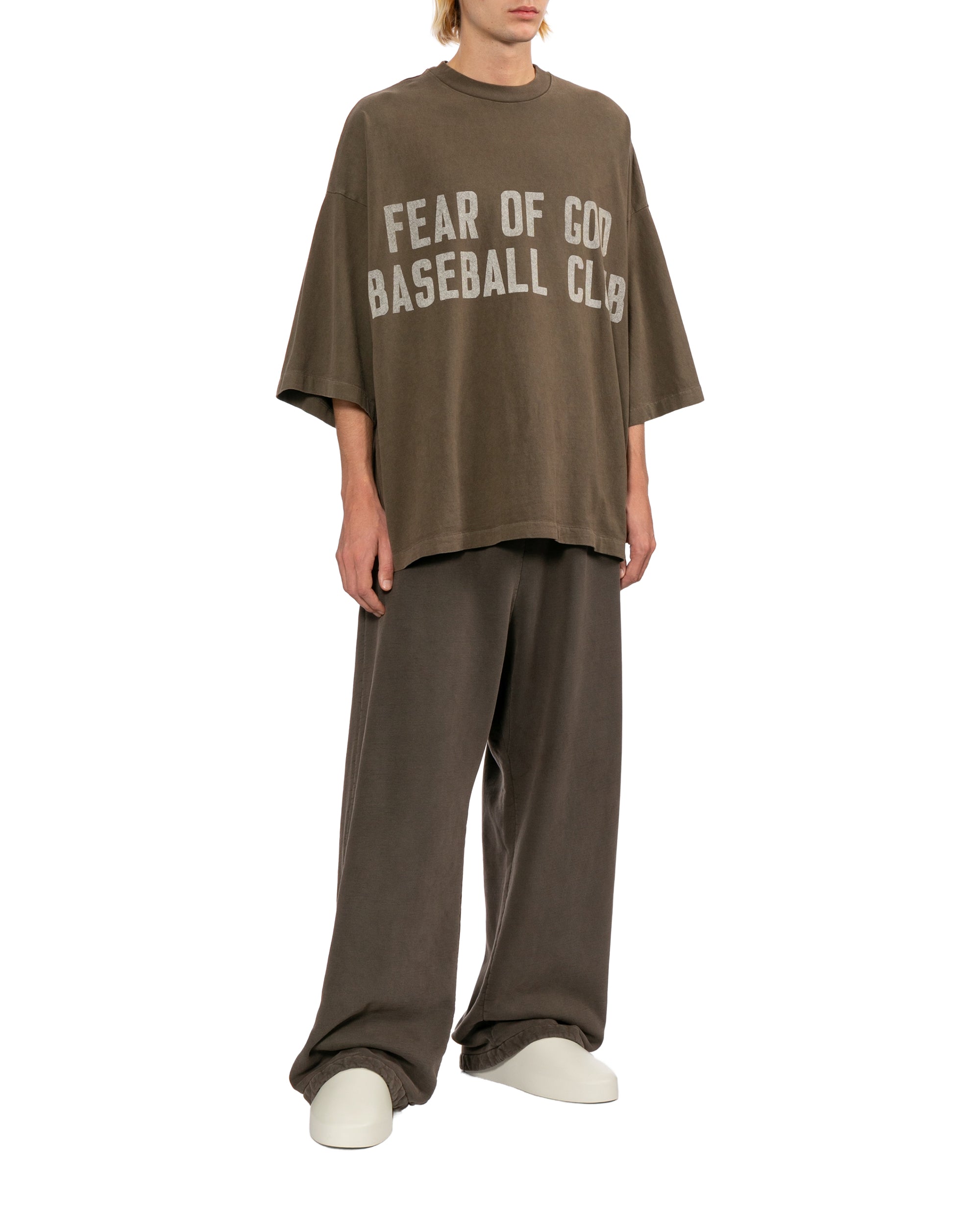 Wide-leg pants