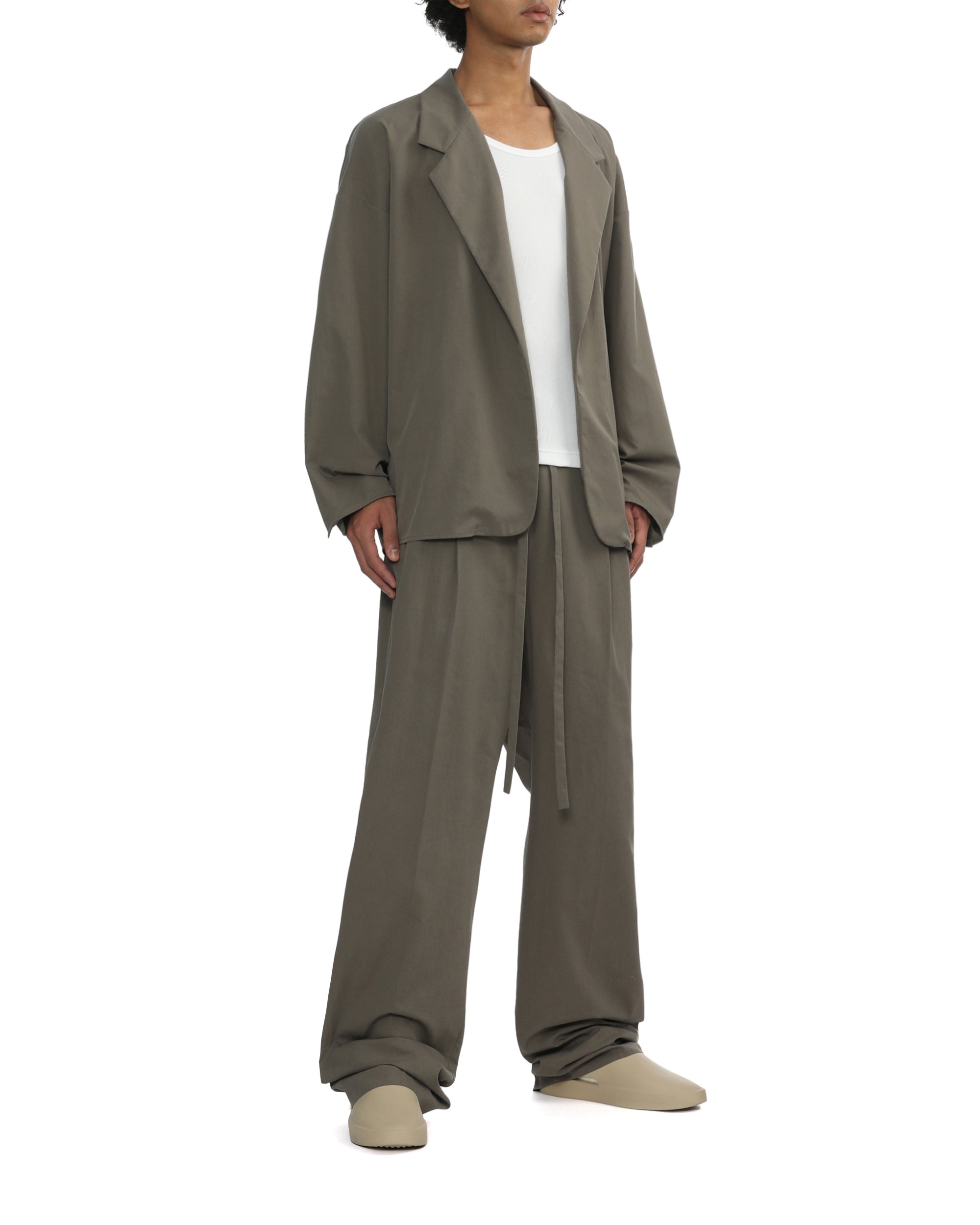 Straight pants