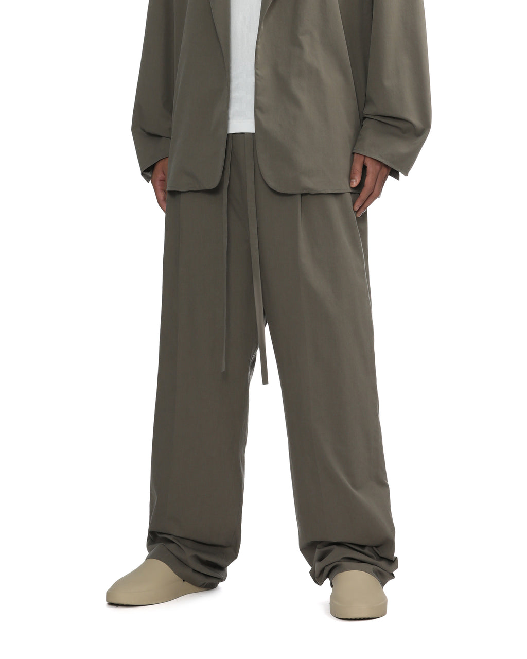 Straight pants