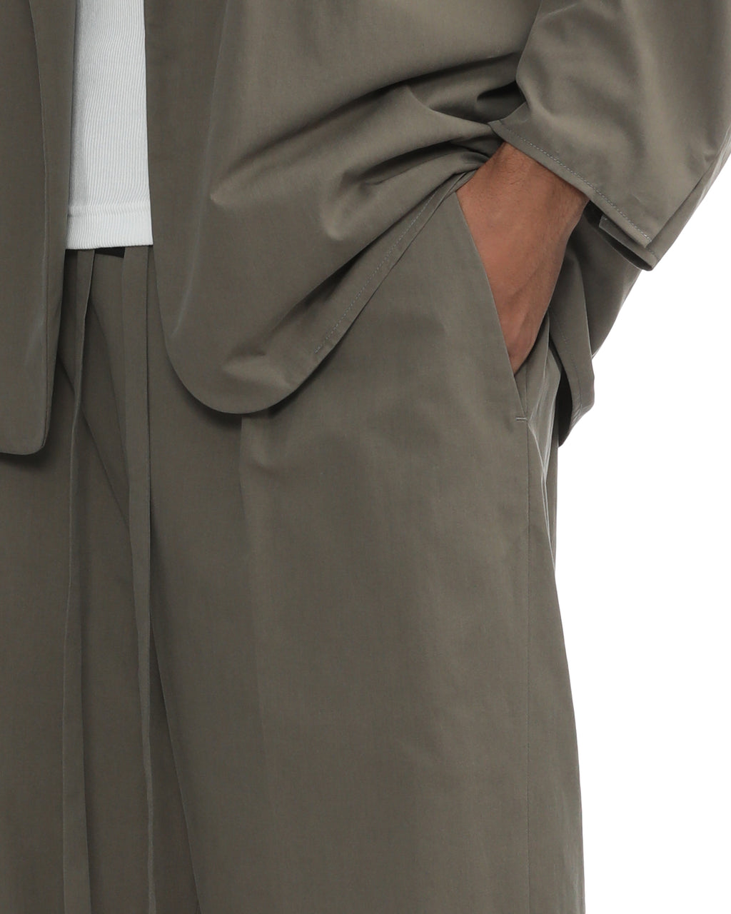 Straight pants