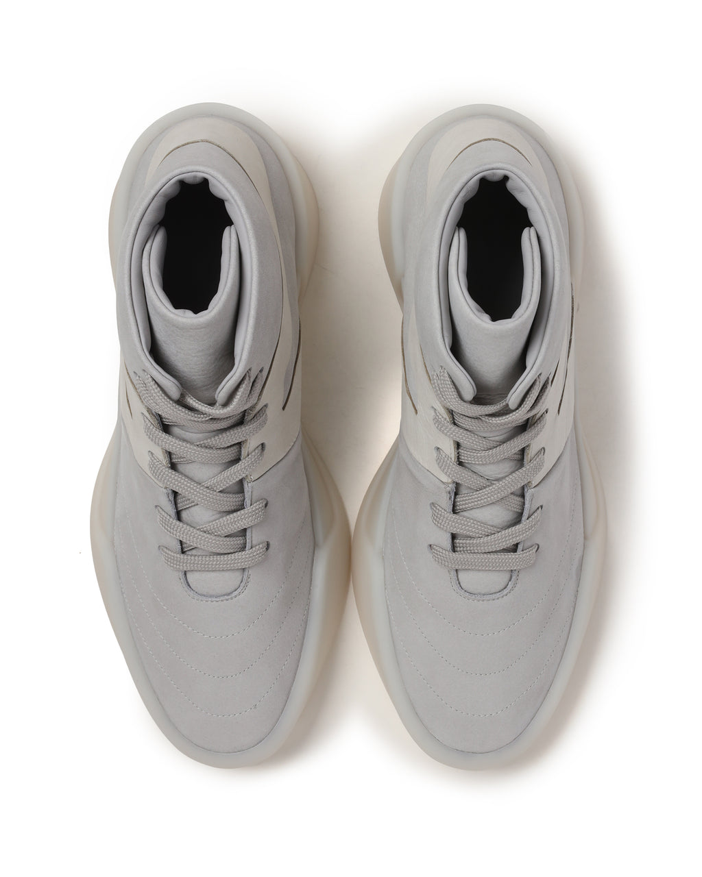 Basketball sneaker