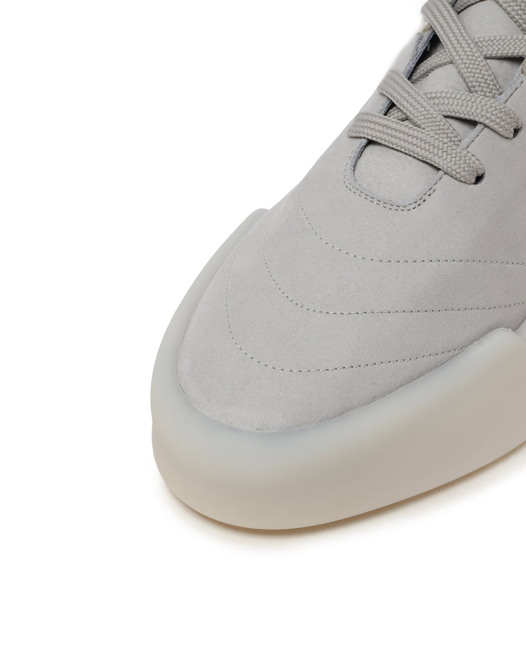 Basketball sneaker