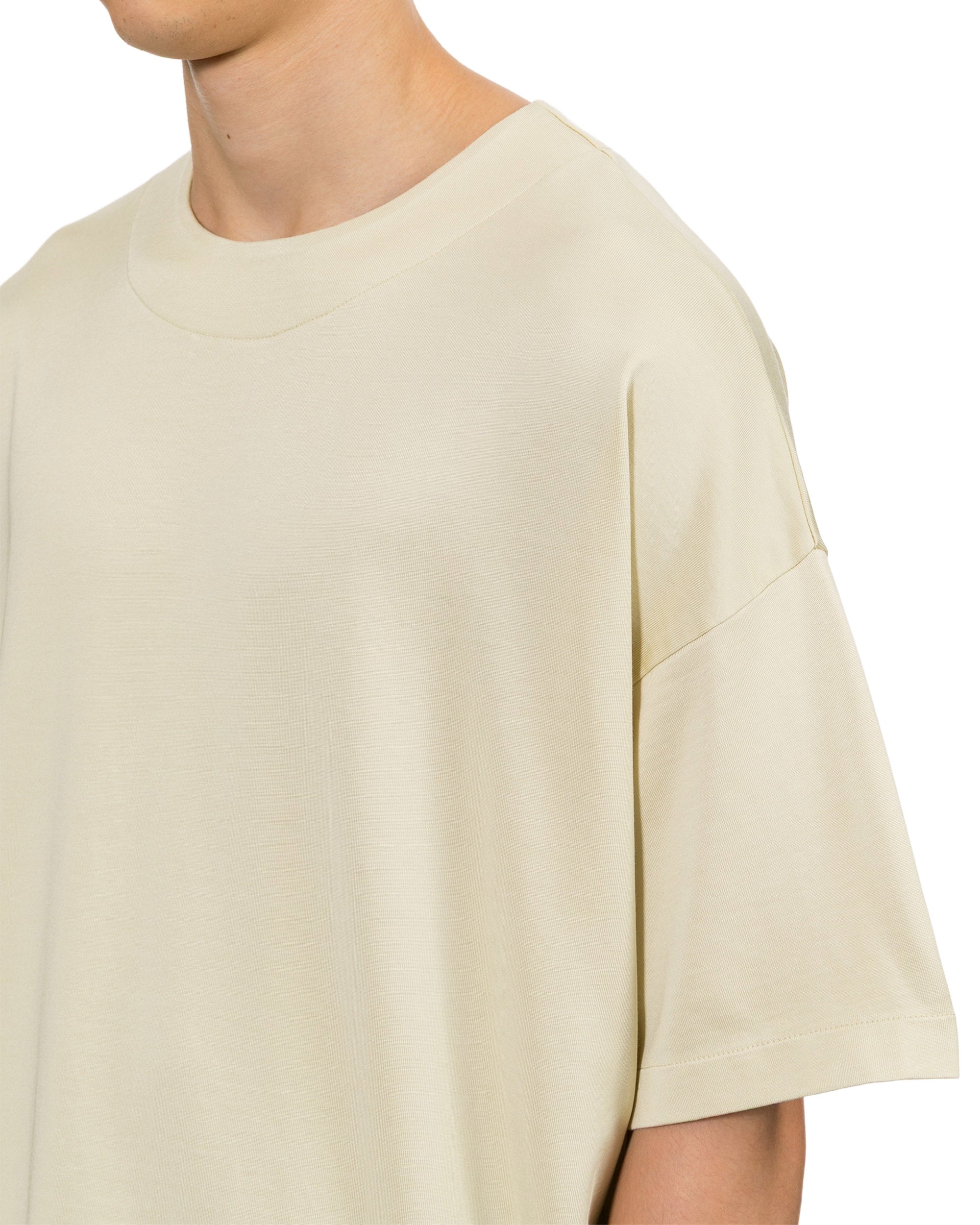 Oversized tee