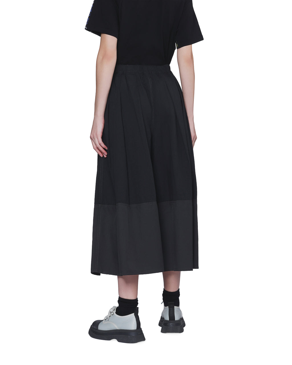Wide leg pants