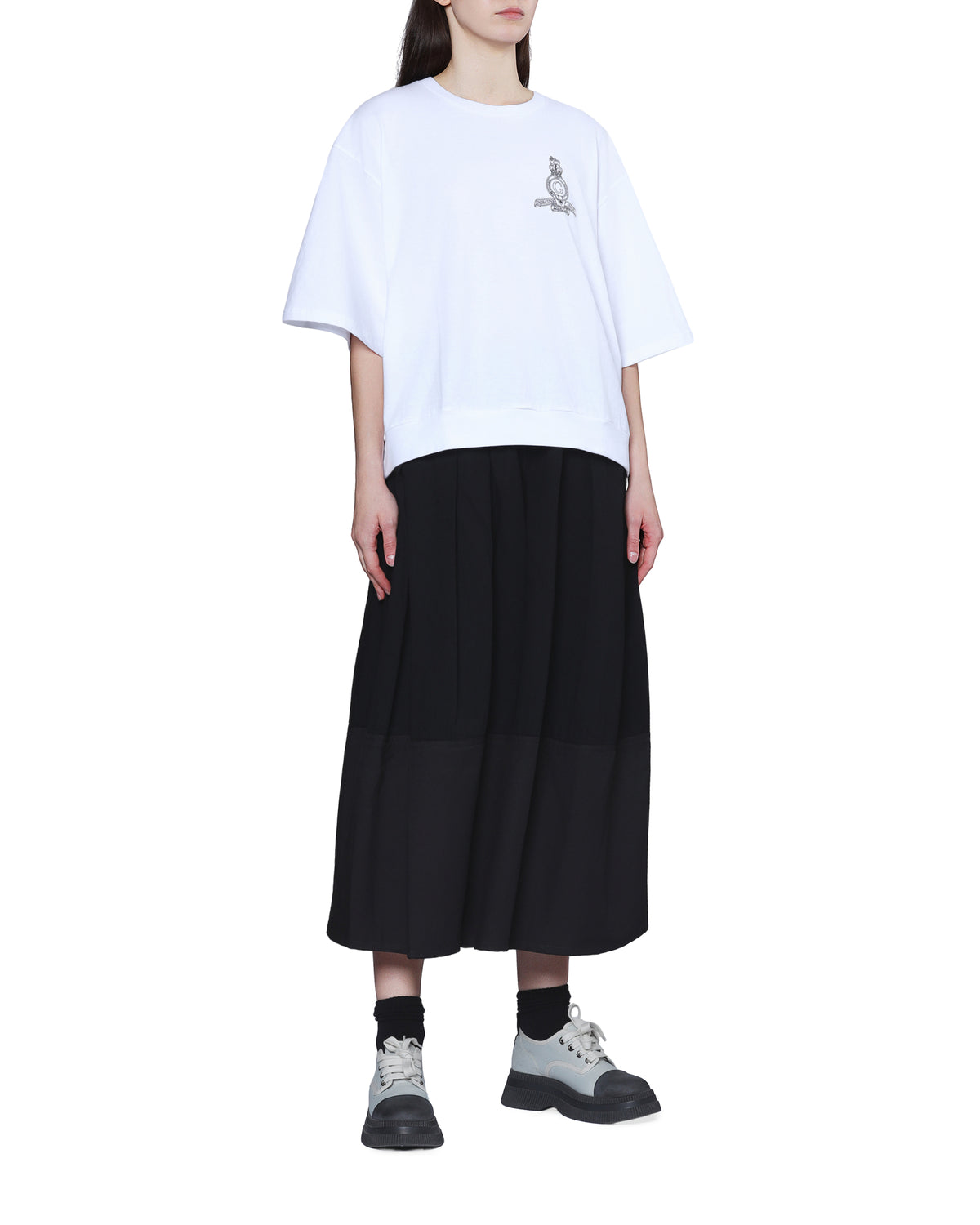 Embroidered tee