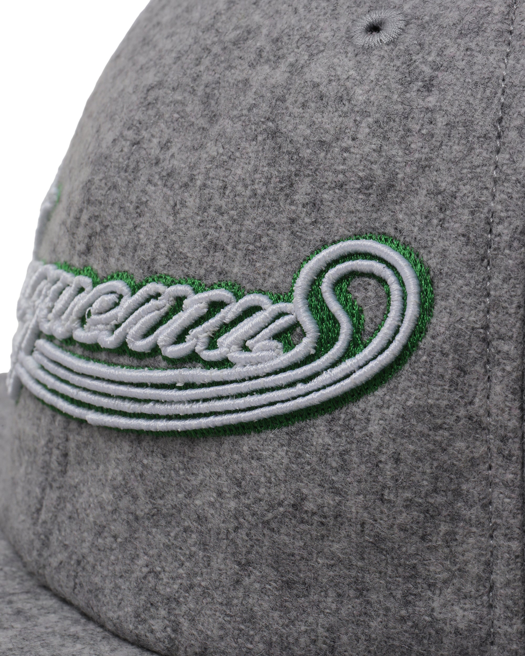 Logo cap