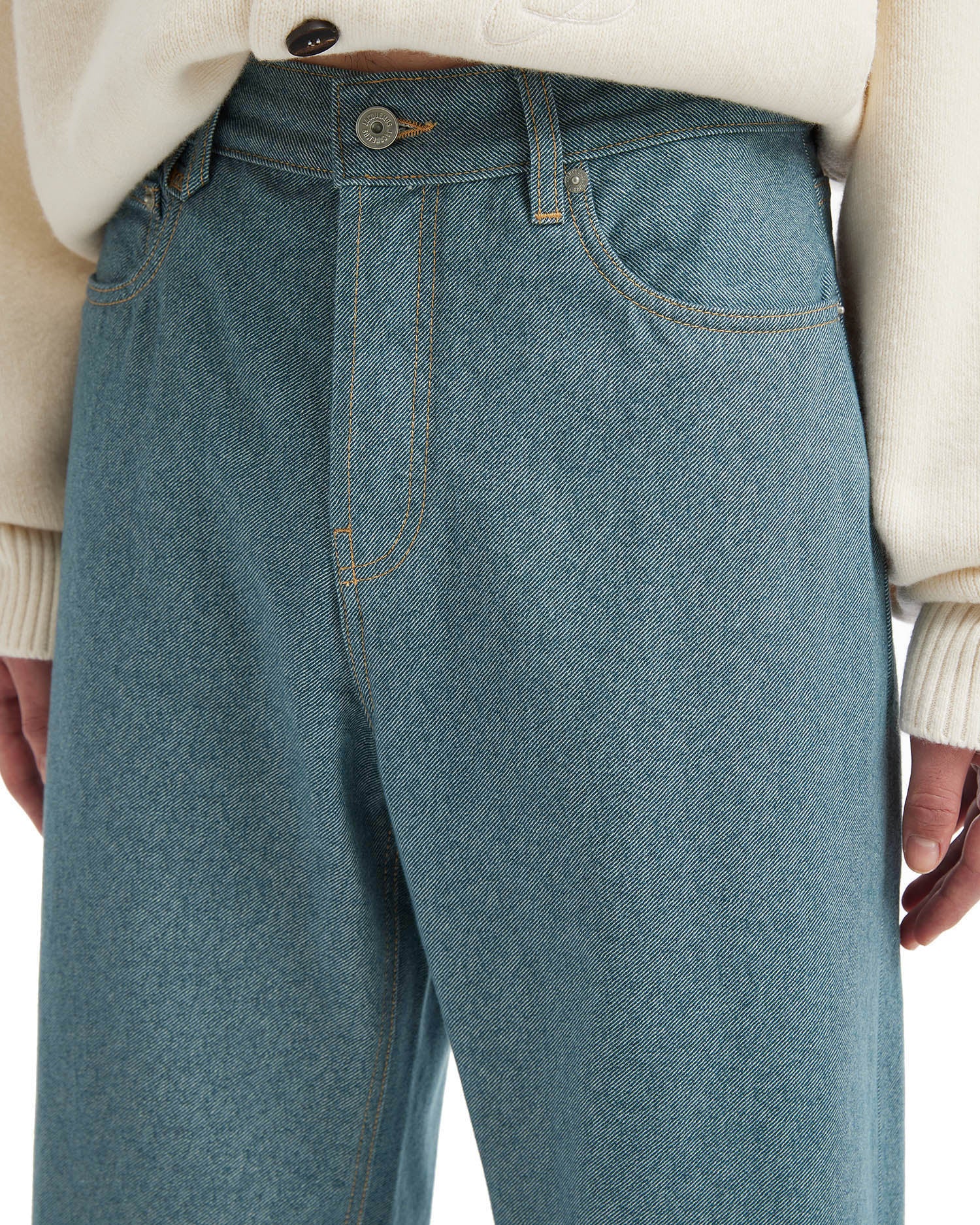 Straight-leg jeans