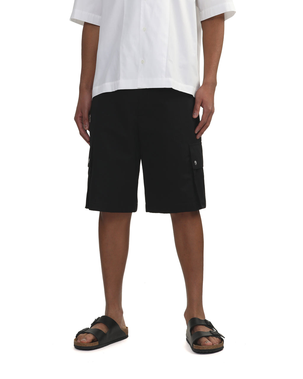 The cargo bermuda shorts