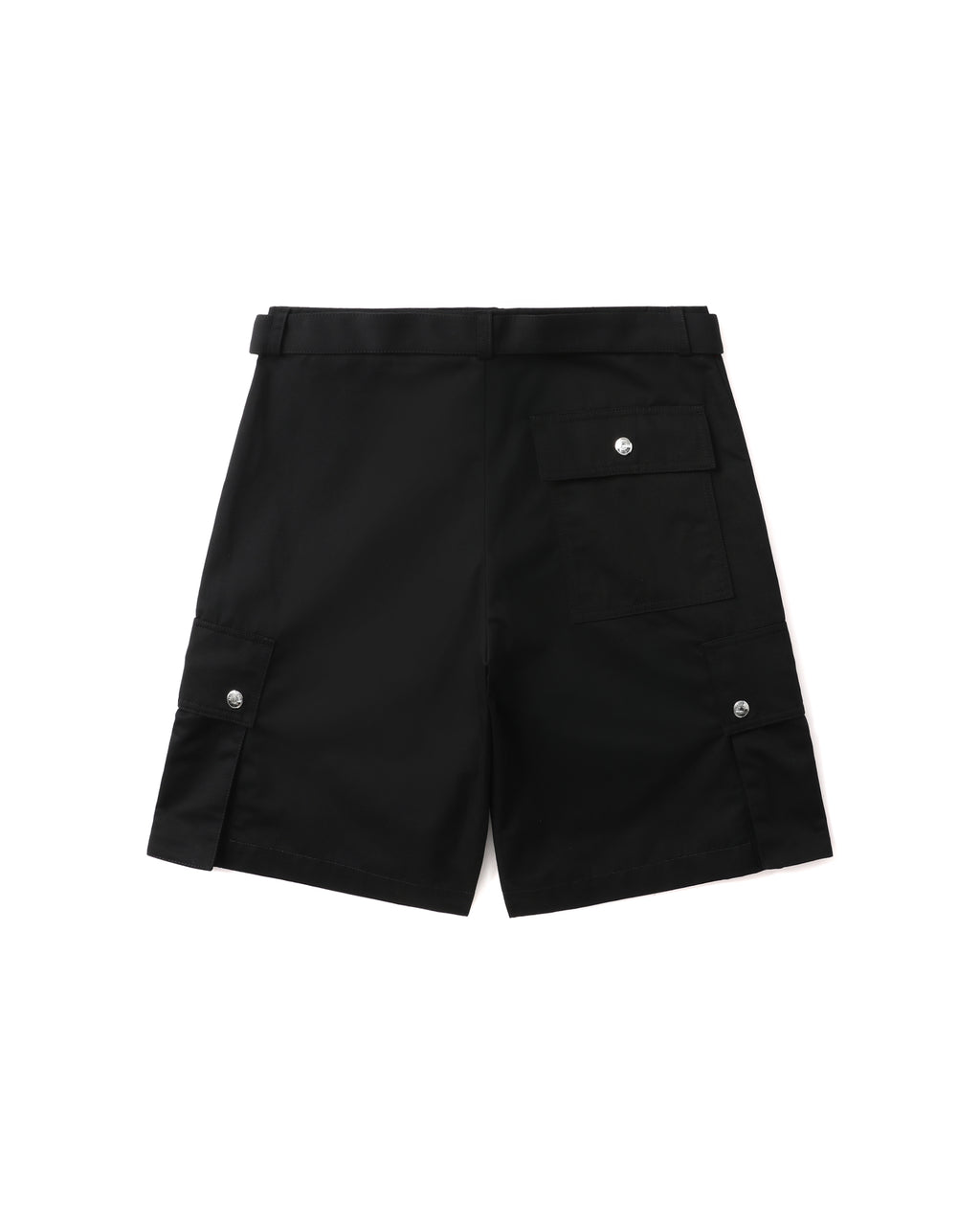 The cargo bermuda shorts