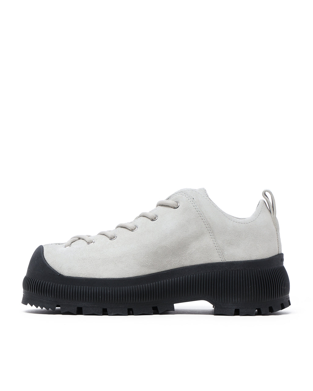 Low top suede sneakers