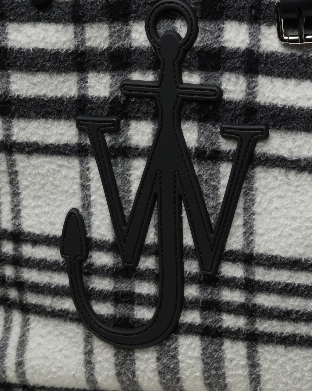 Oversized belt tote