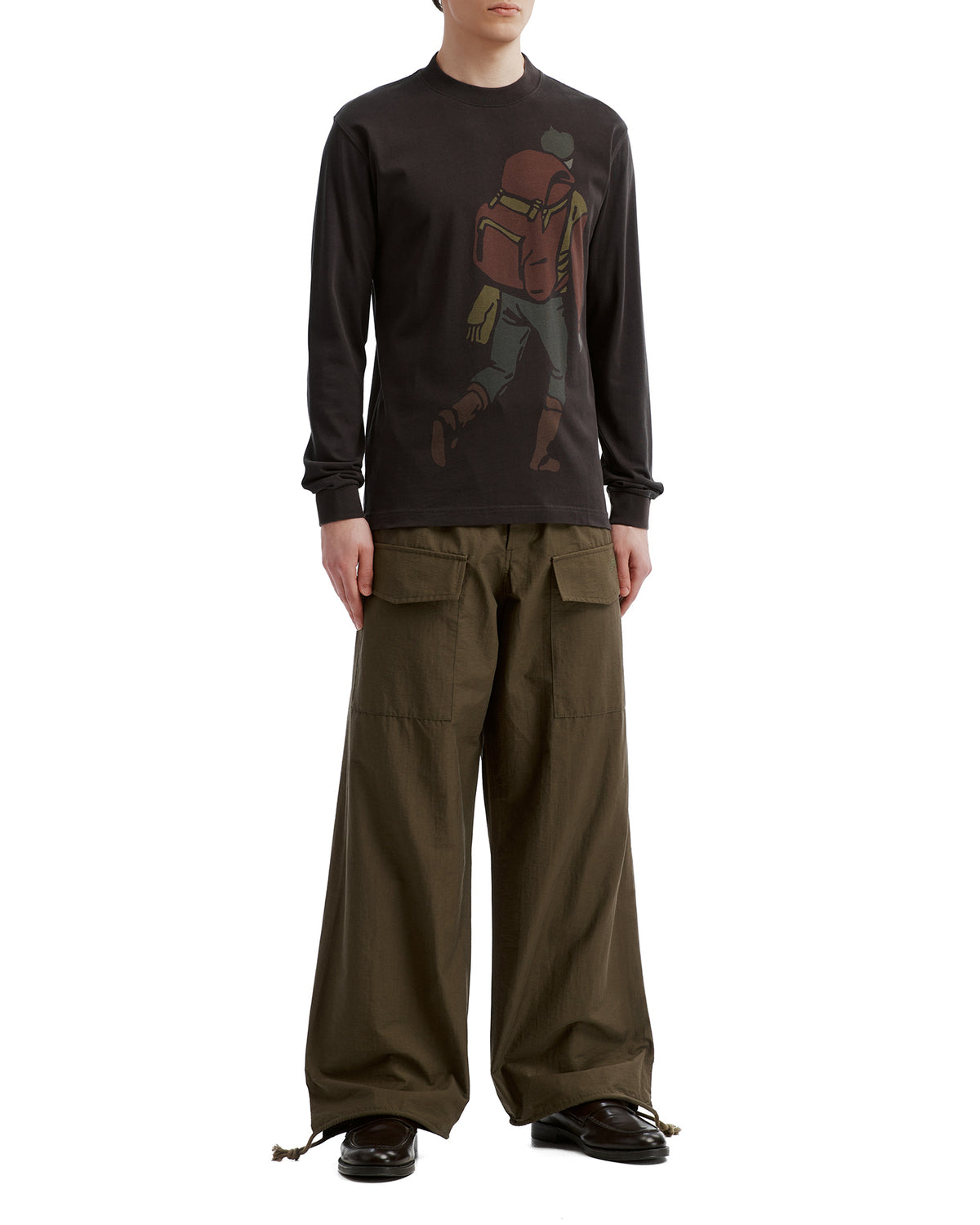 Wide-leg cargo pants