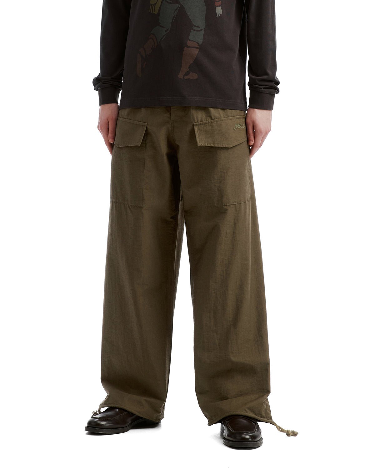 Wide-leg cargo pants
