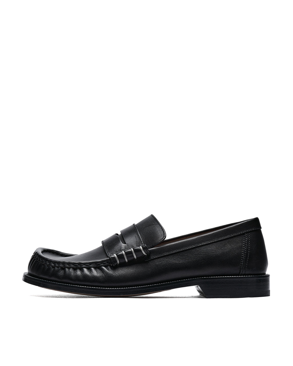 Loafer moccasins