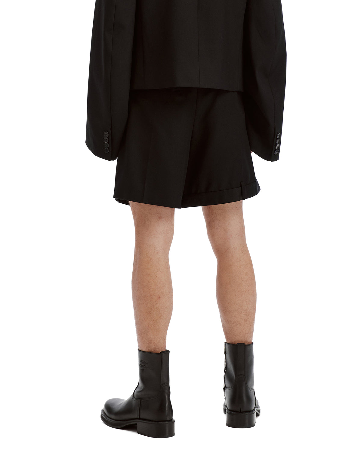 Asymmetric tailored shorts
