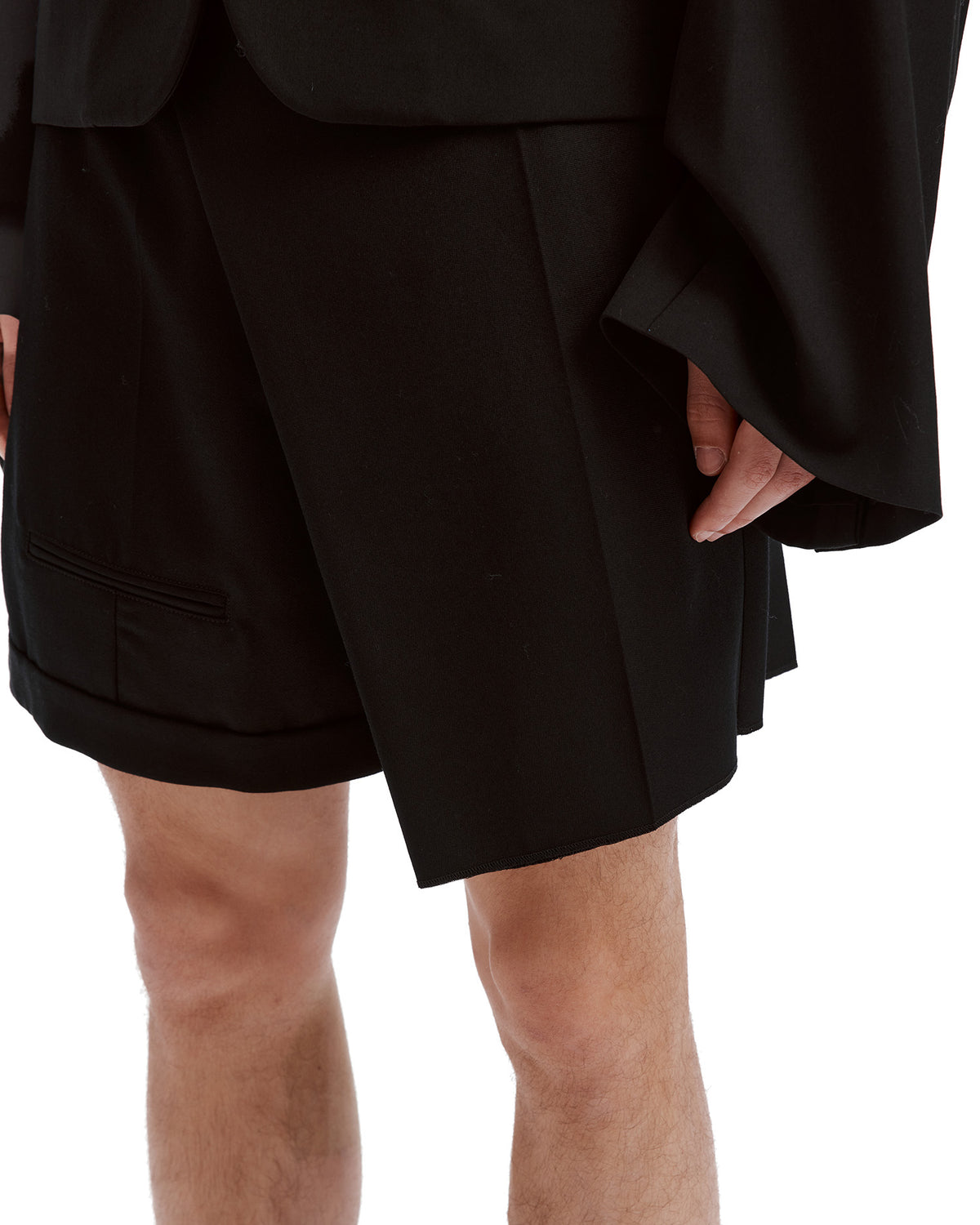 Asymmetric tailored shorts