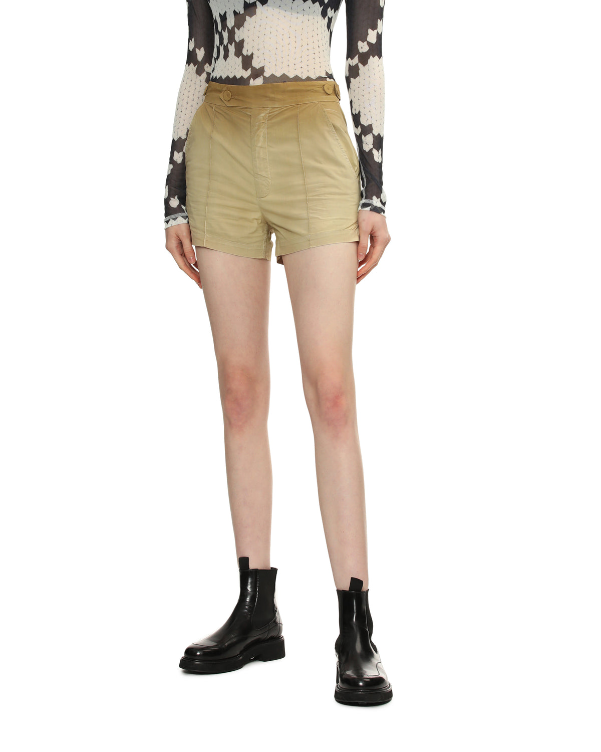 Garment dyed shorts