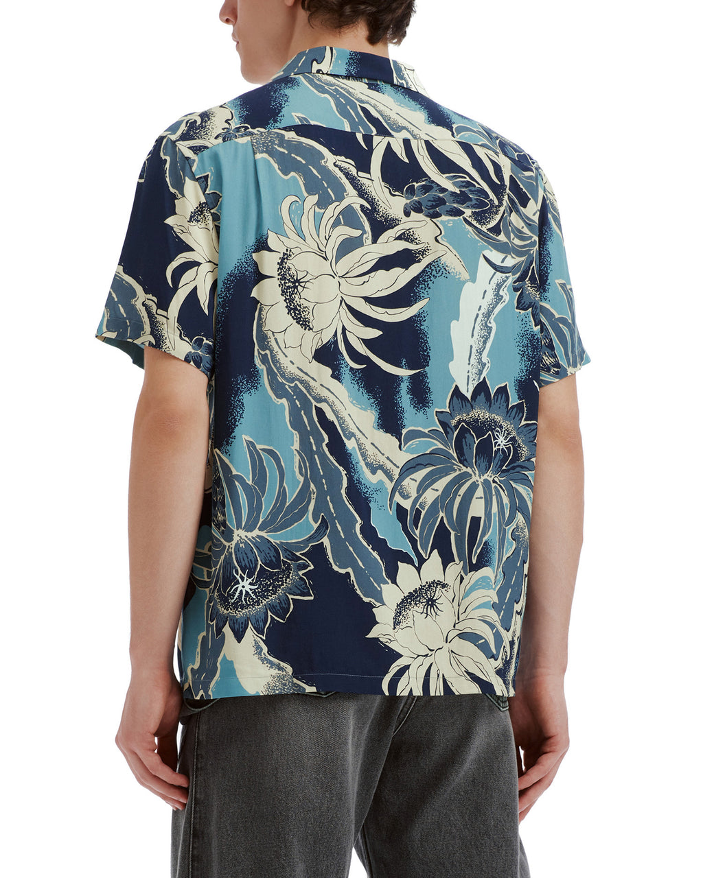 Floral short-sleeve shirt