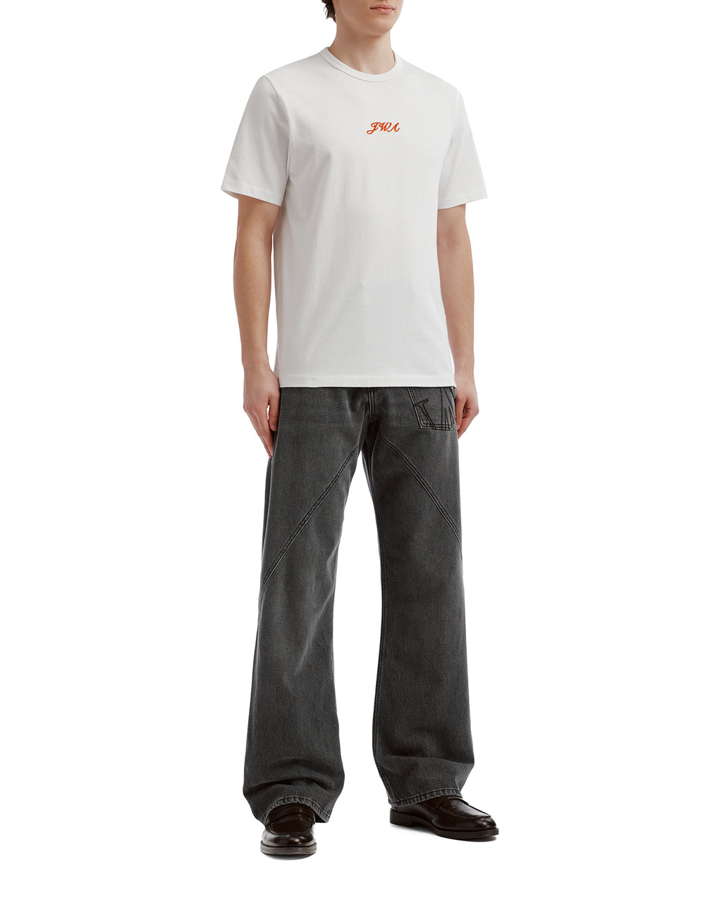Embroidered tee