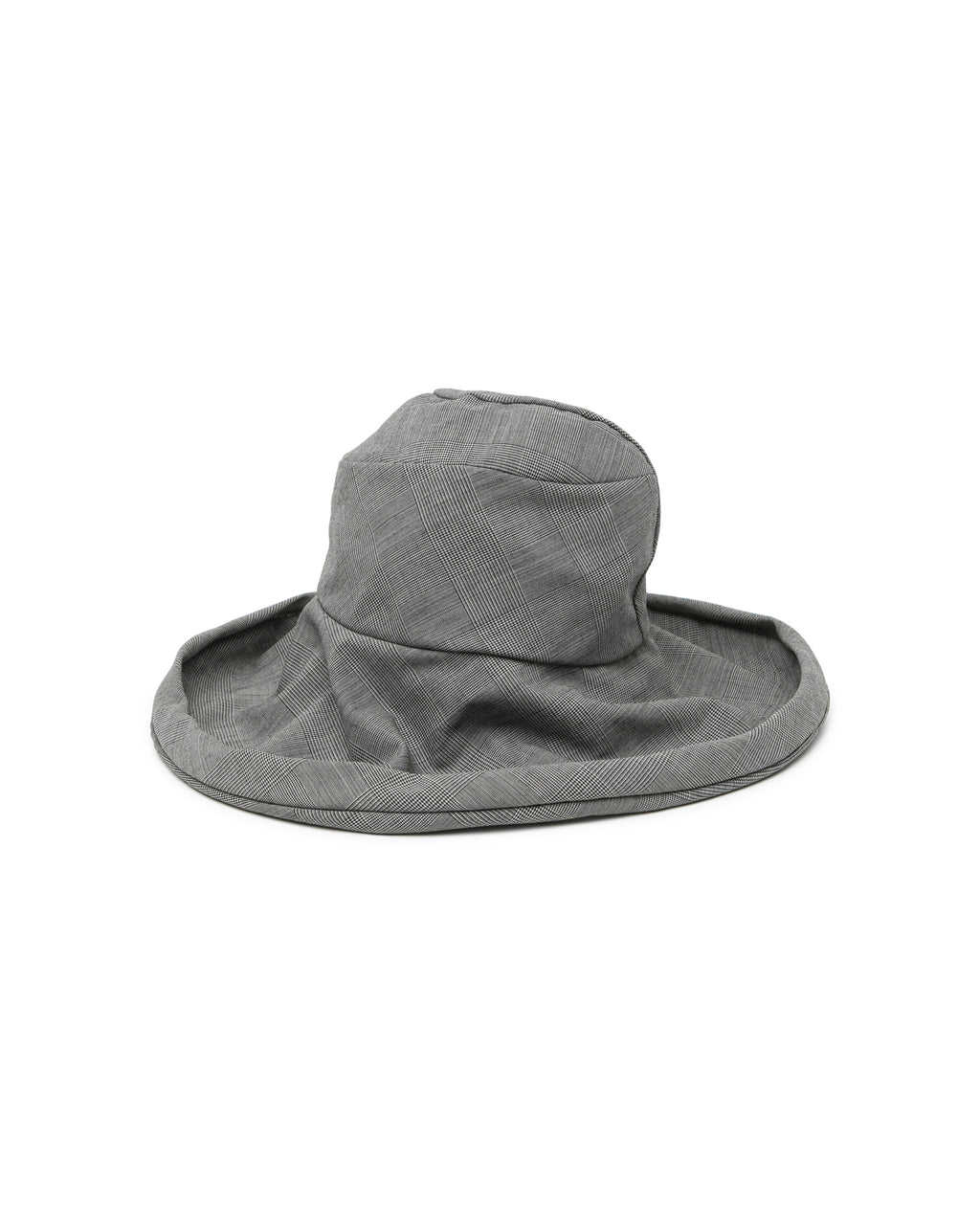 Wide brim hat