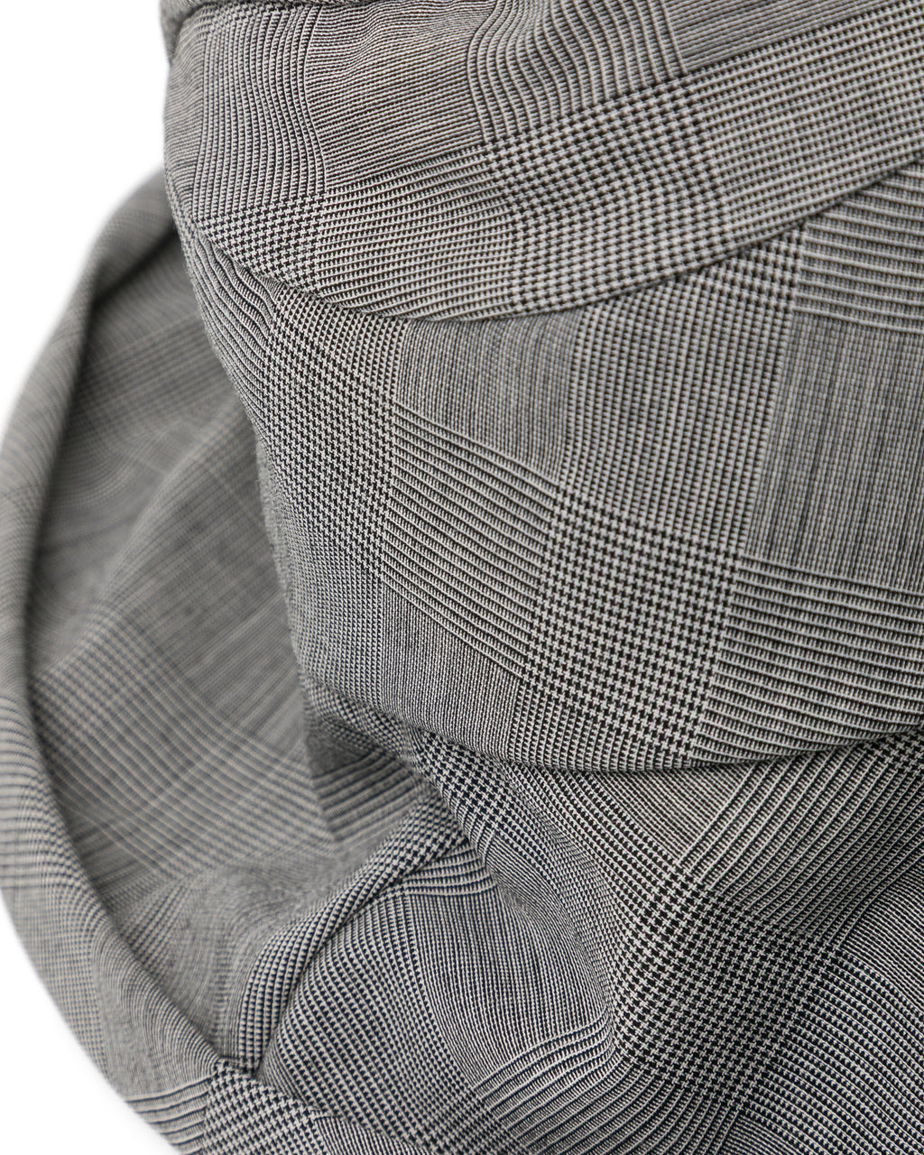 Wide brim hat