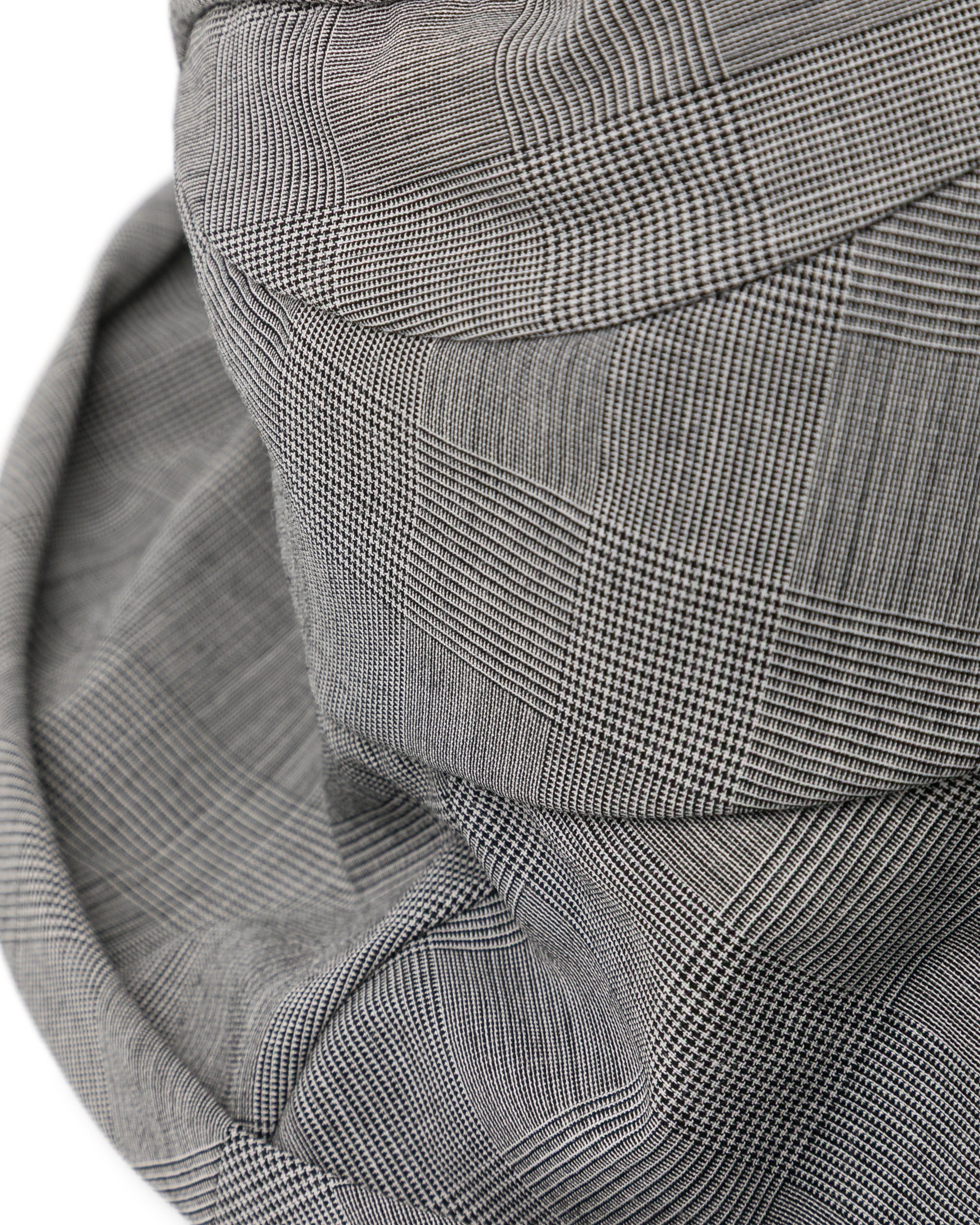 Wide brim hat