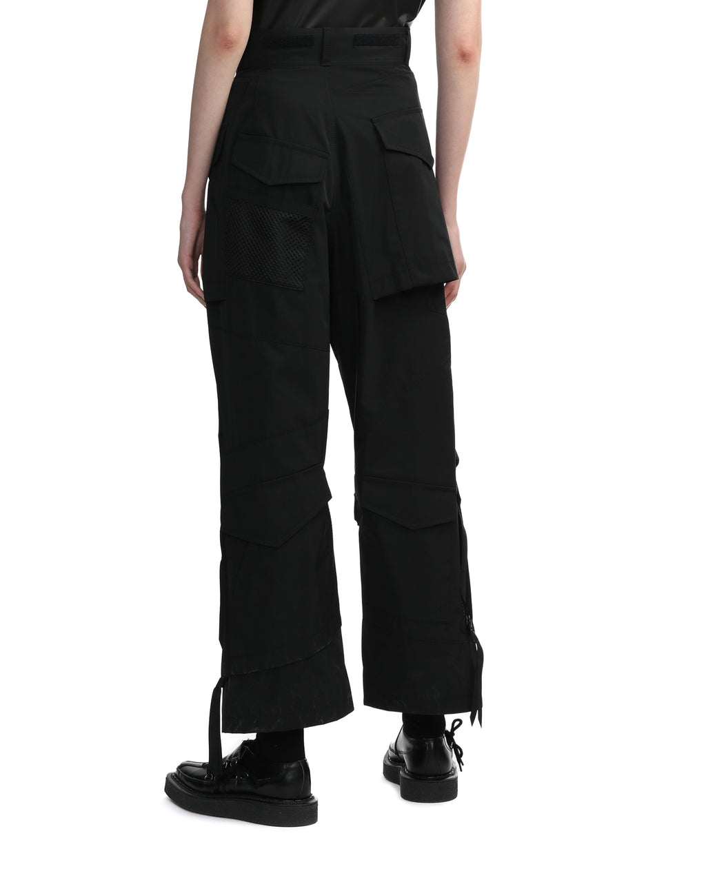 Asymmetric cargo pants
