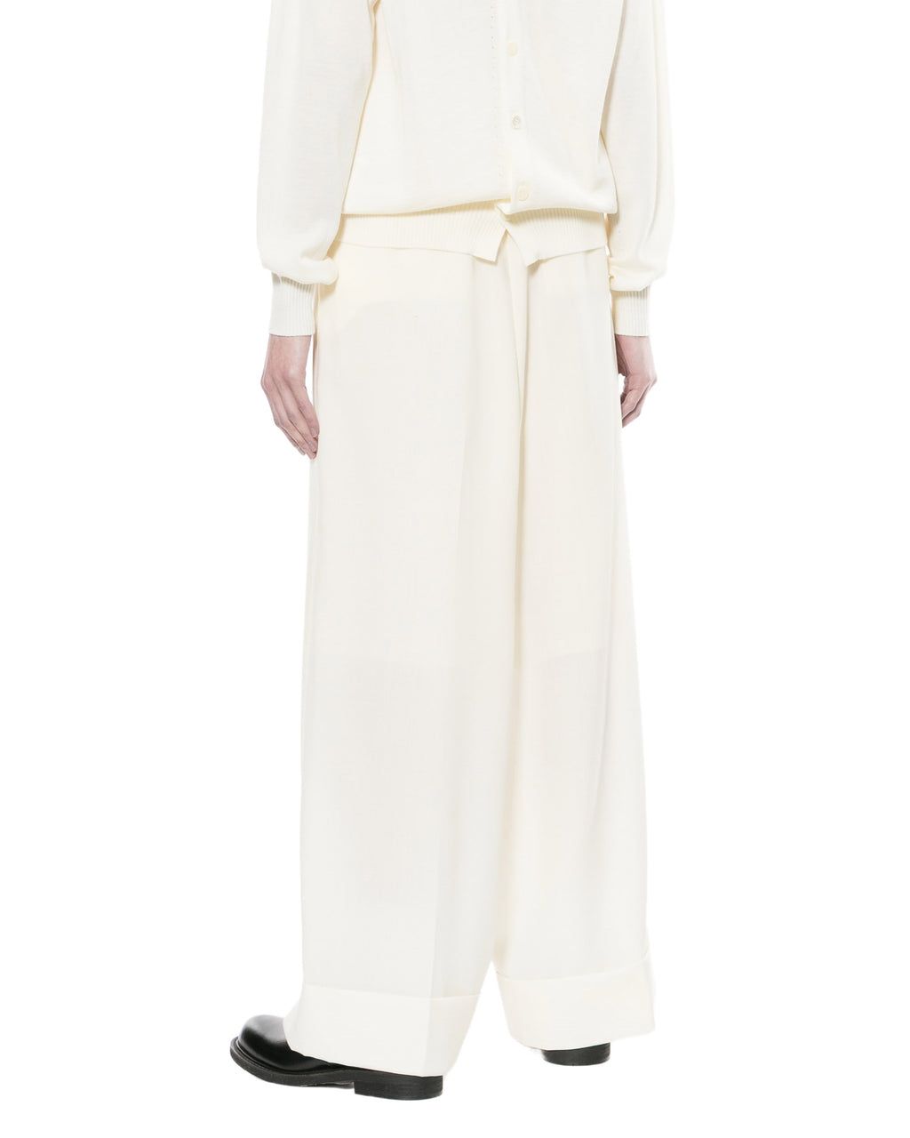 Wide leg pants
