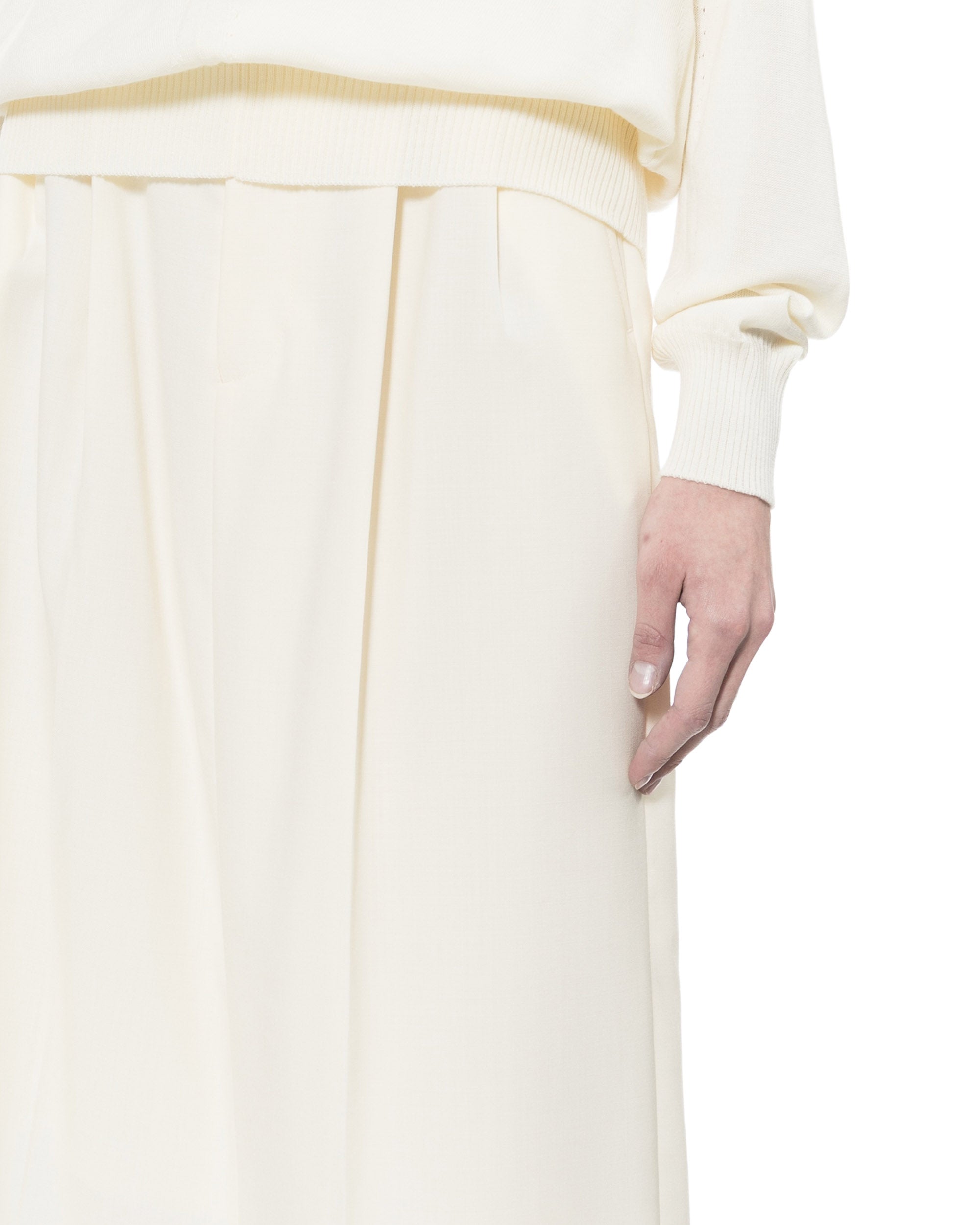 Wide leg pants
