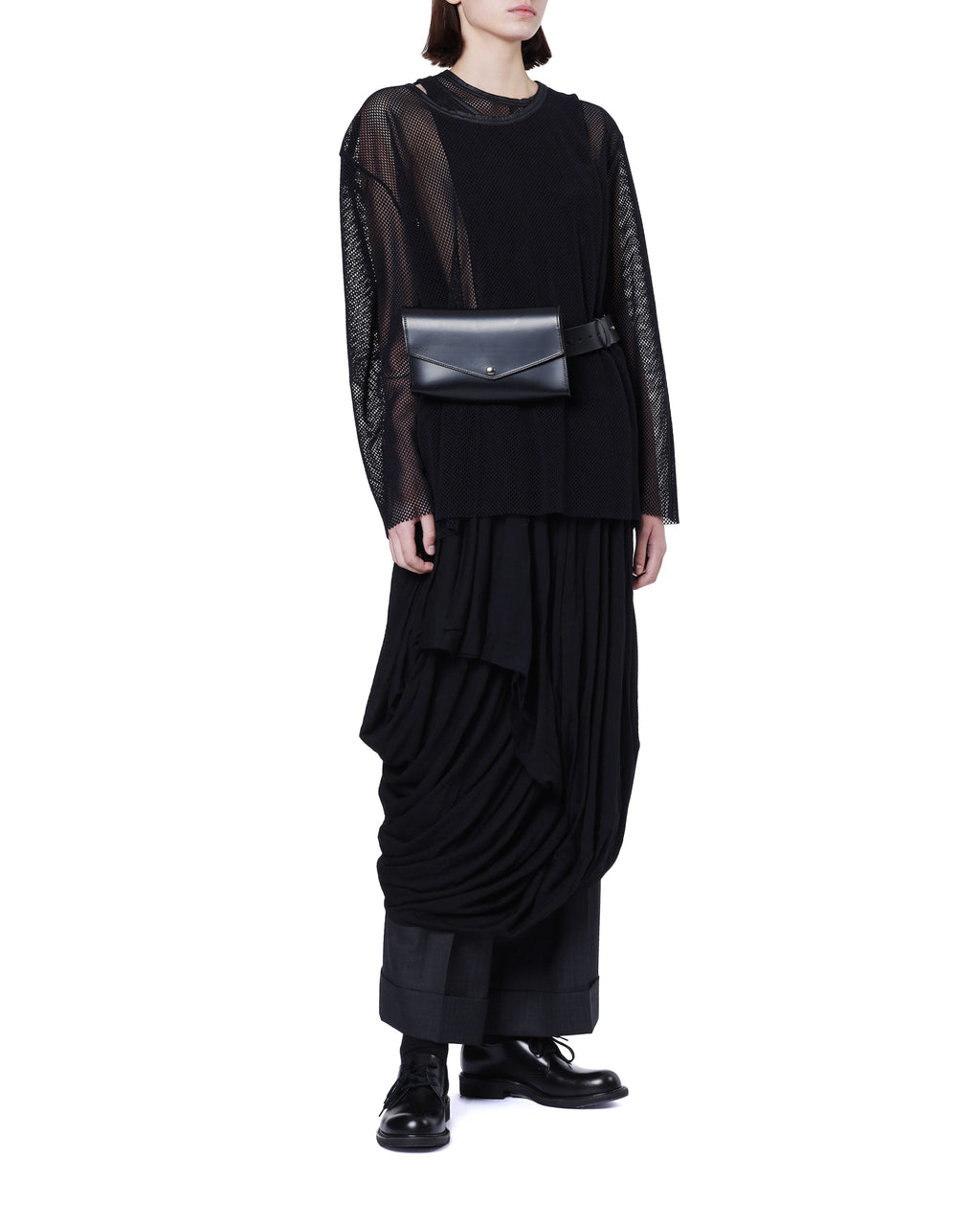 Asymmetric skirt