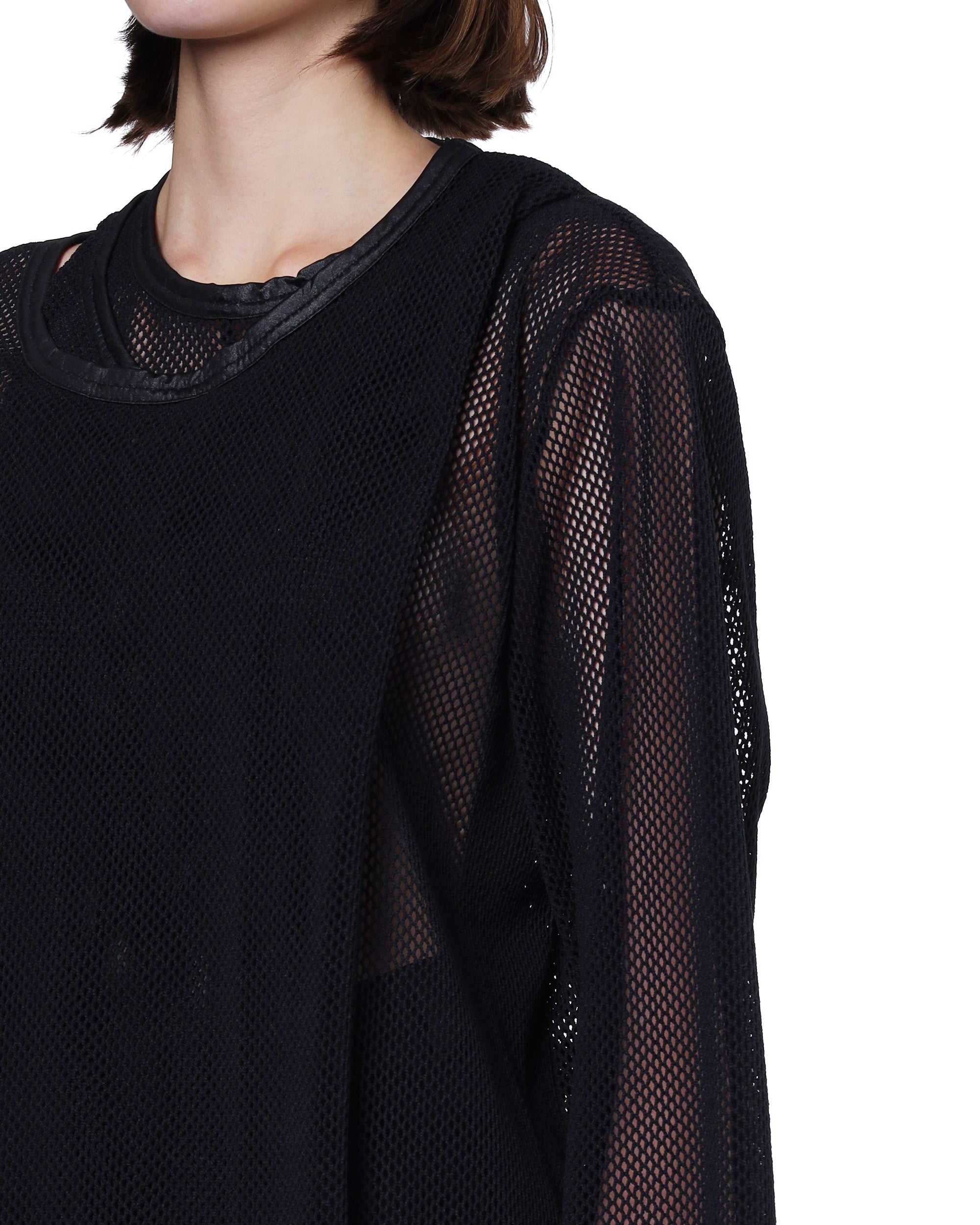 Mesh panelled top