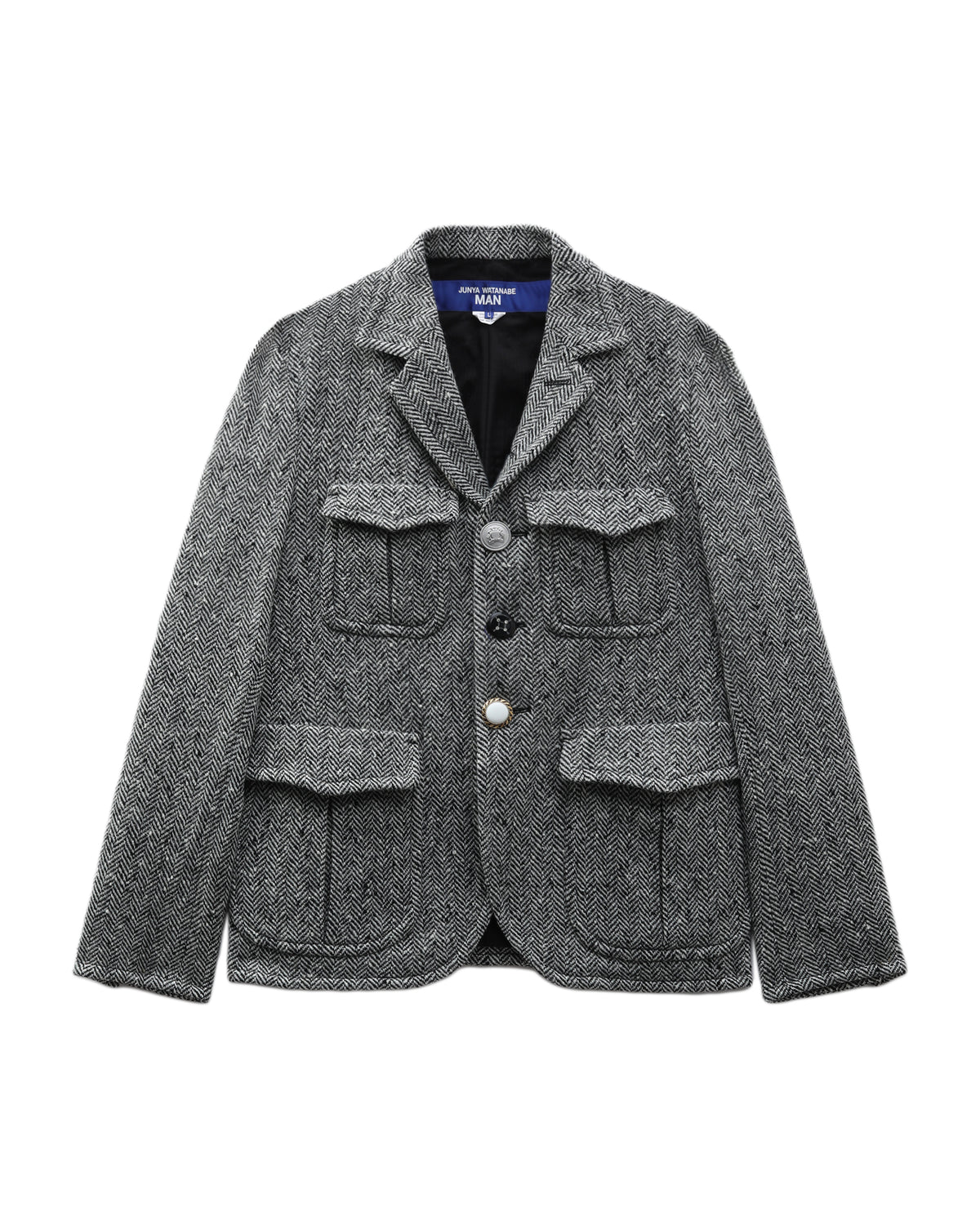 Buttoned blazer