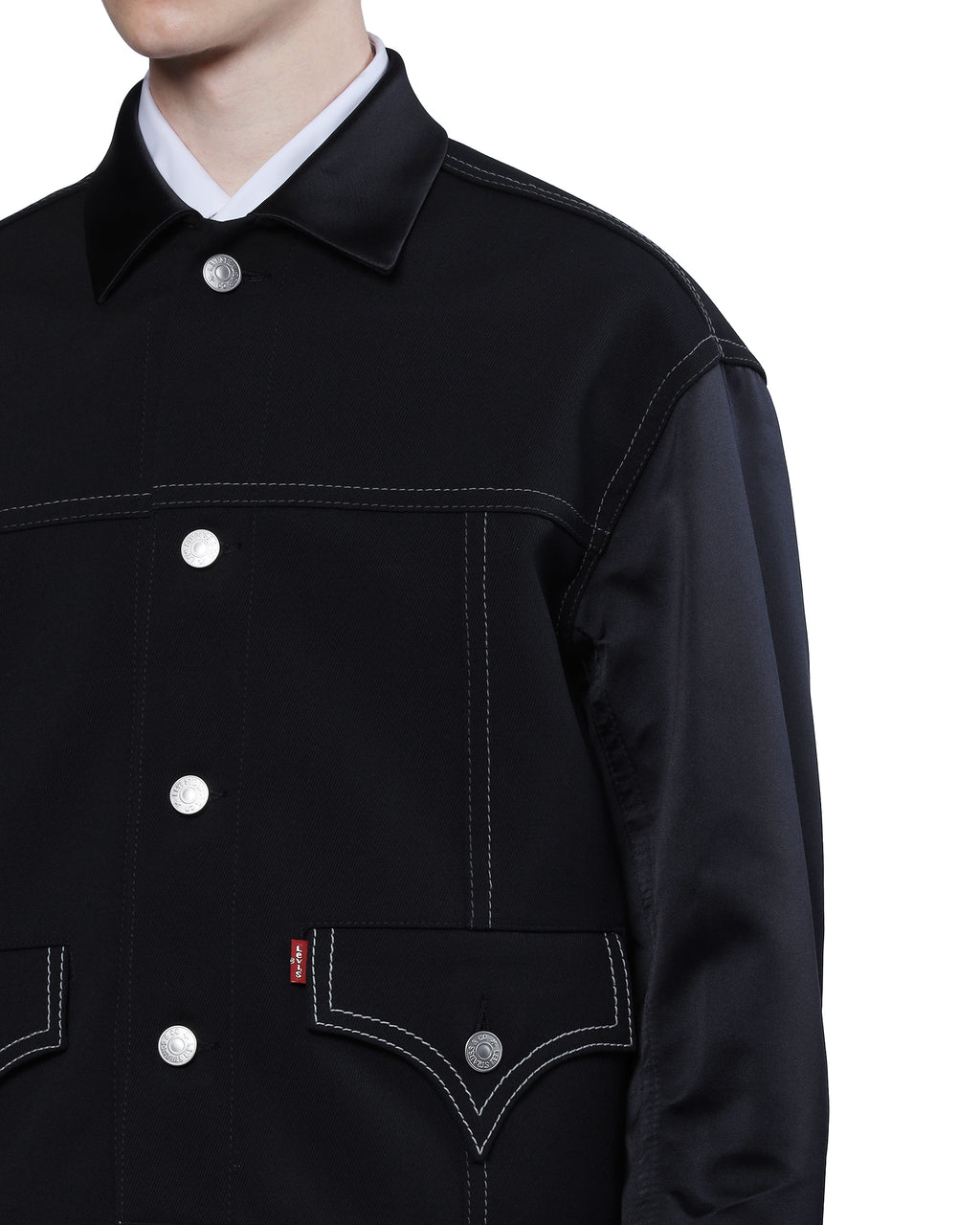 Buttoned jacket