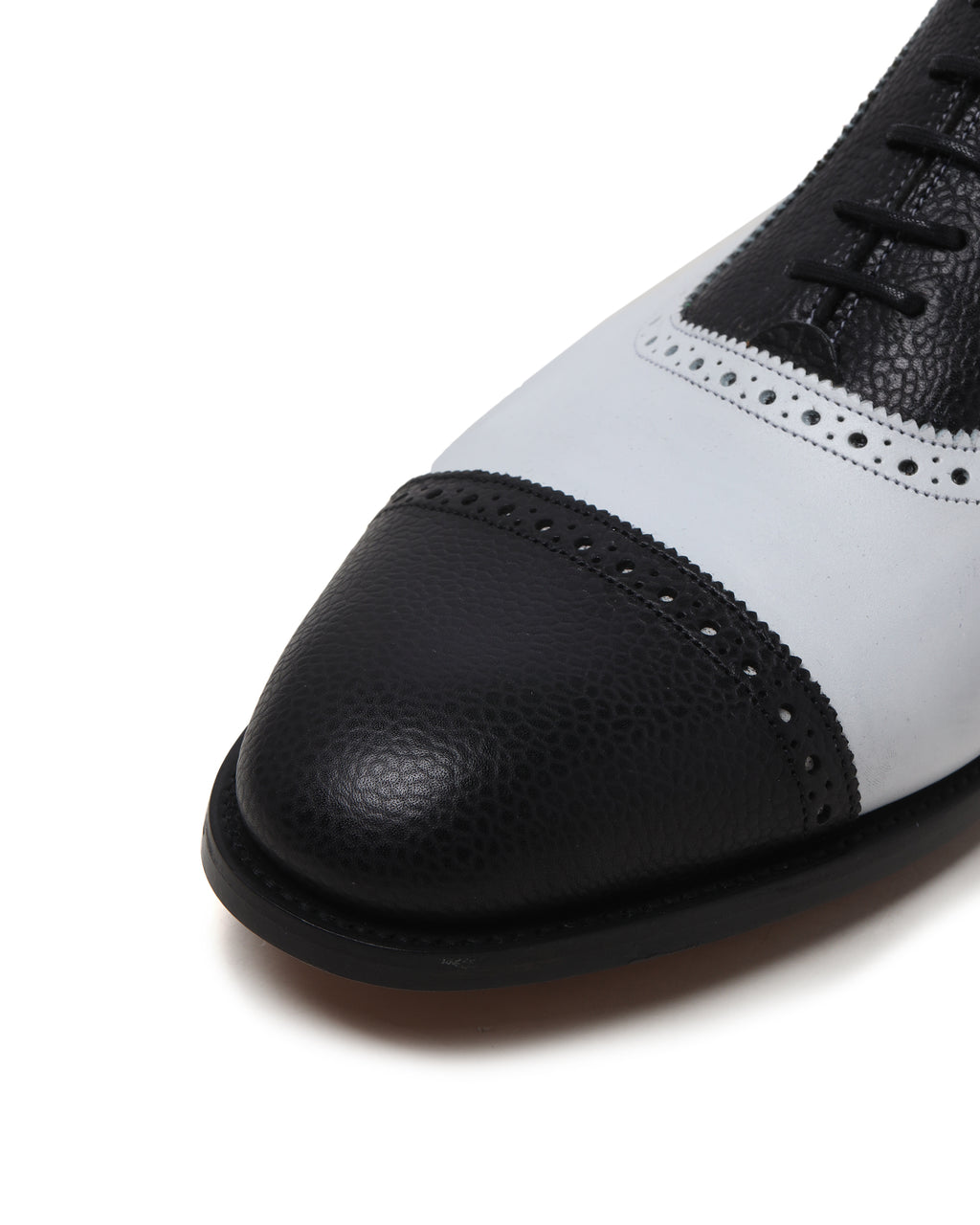 Contrast dress shoes
