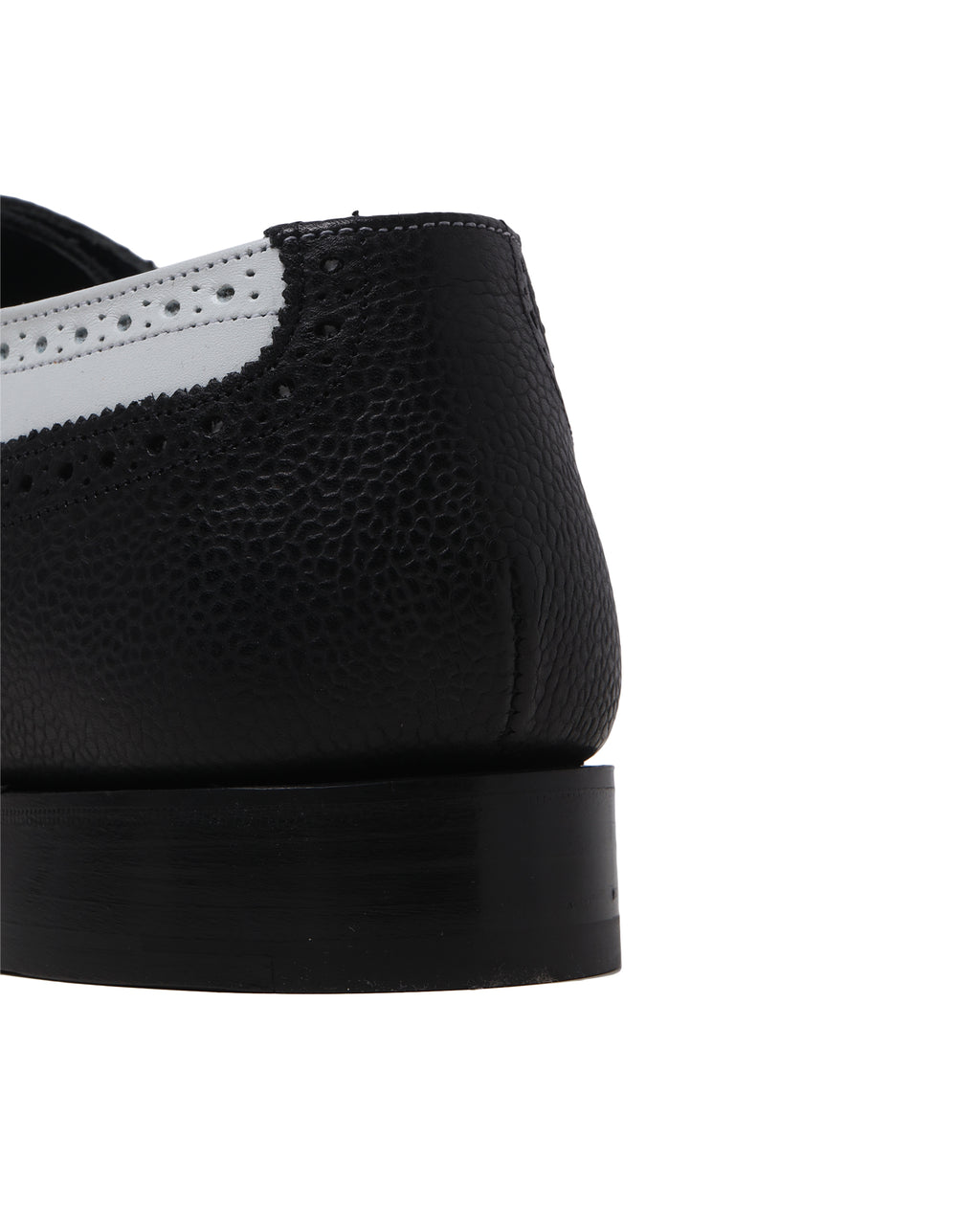 Contrast dress shoes