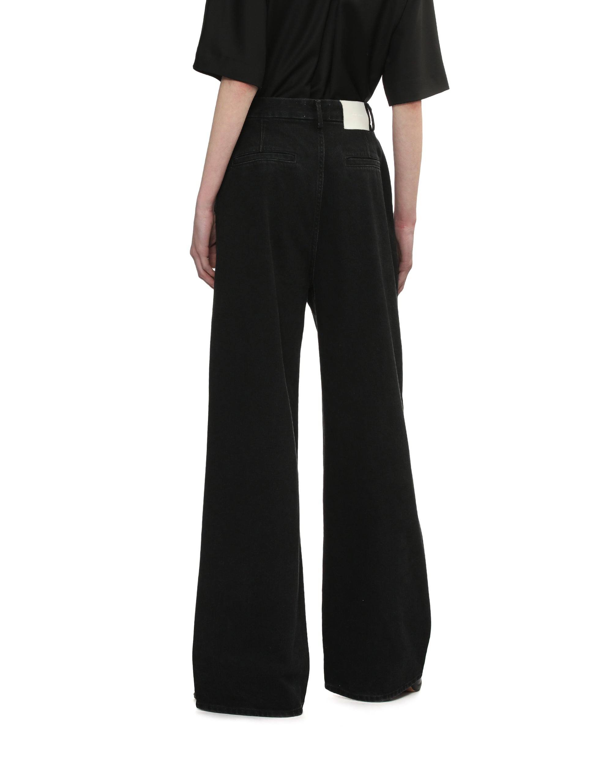 Wide-leg denim pants