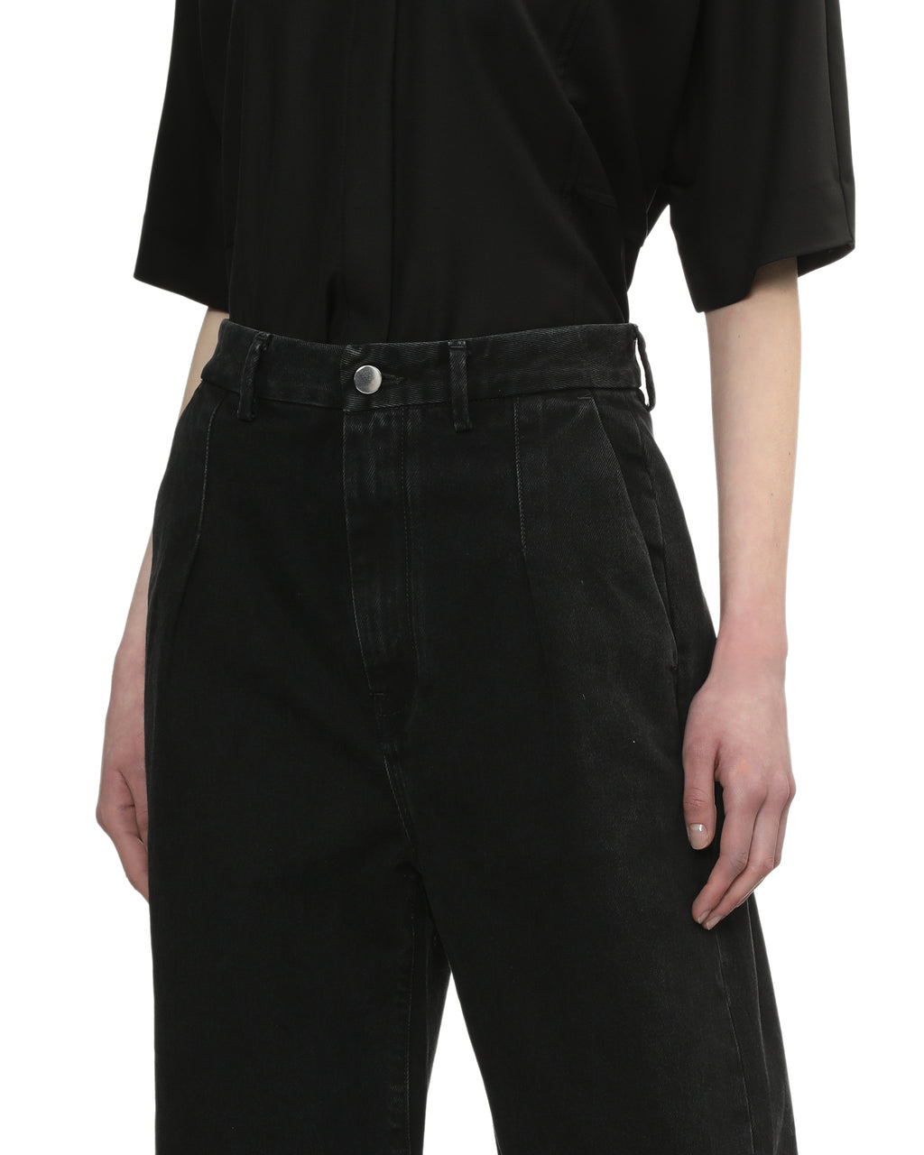Wide-leg denim pants