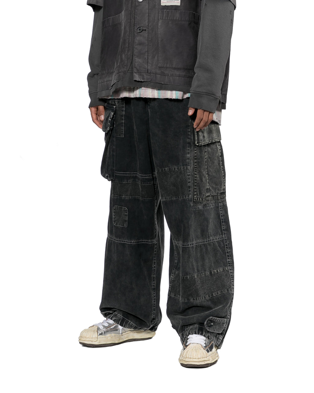 Wide-leg cargo pants