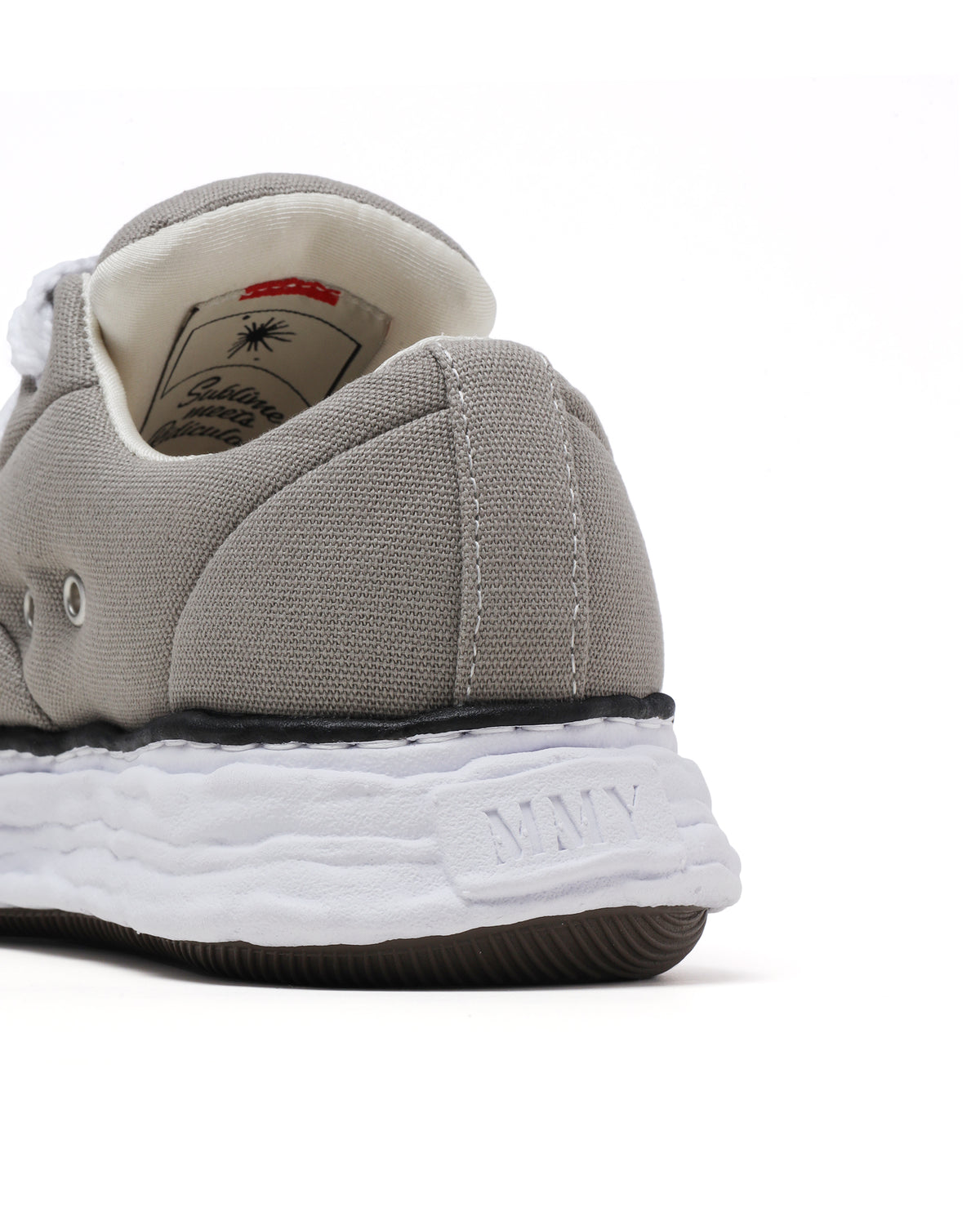Peterson23 original sole padded canvas low-top sneakers