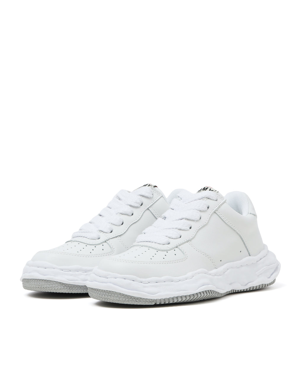 Wayne low sneakers