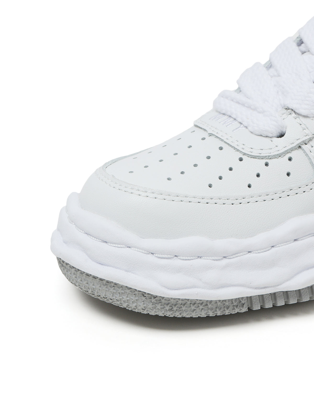 Wayne low sneakers