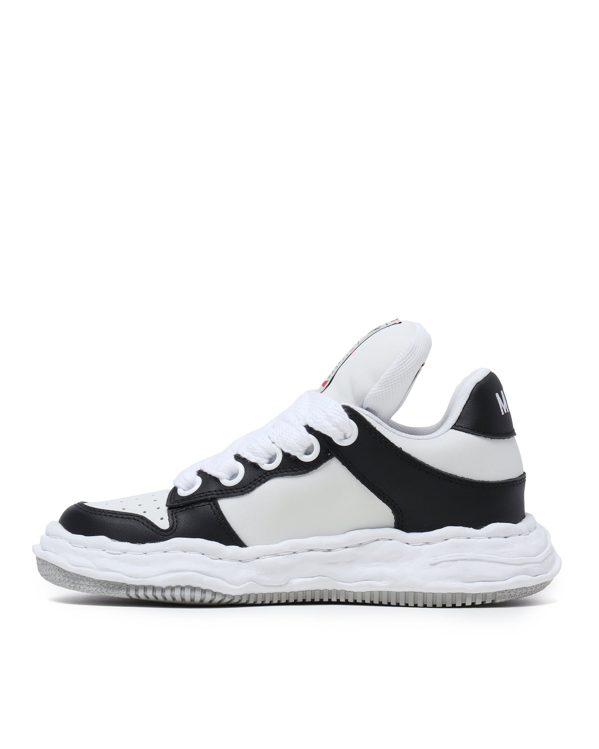 Wayne puffer leather low top sneakers